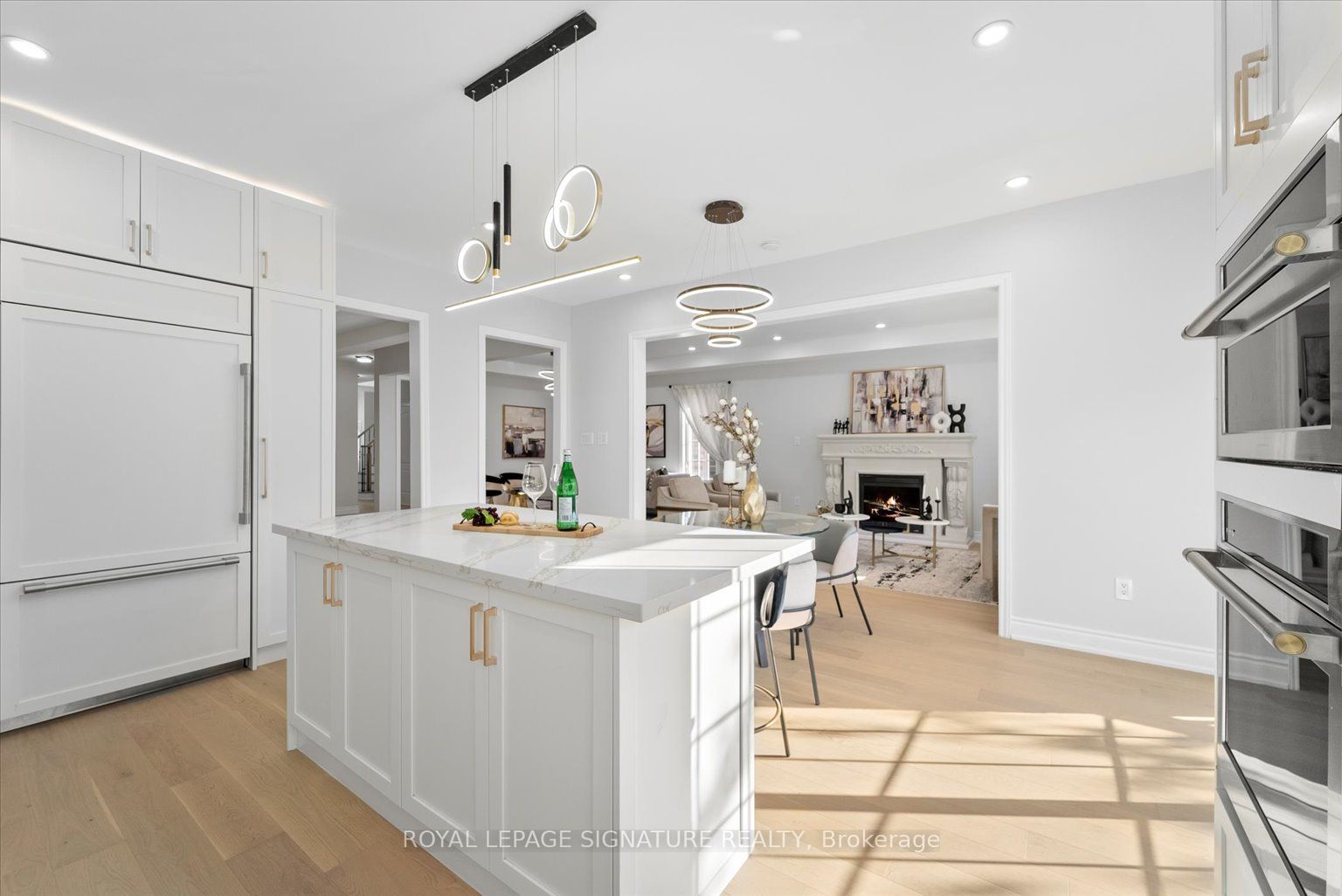 143 Queen Filomena Ave