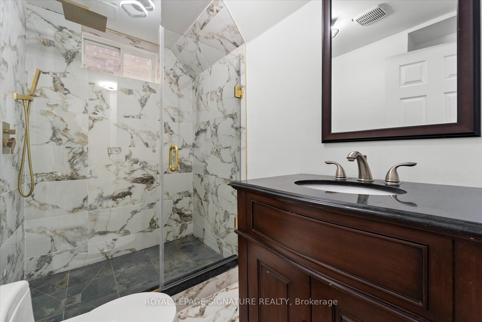 143 Queen Filomena Ave