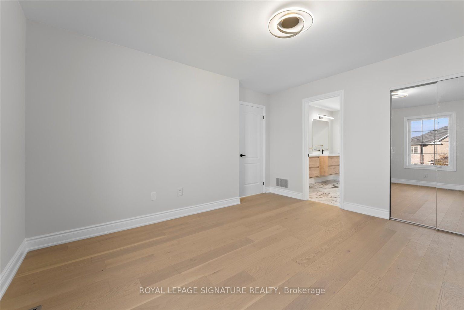 143 Queen Filomena Ave