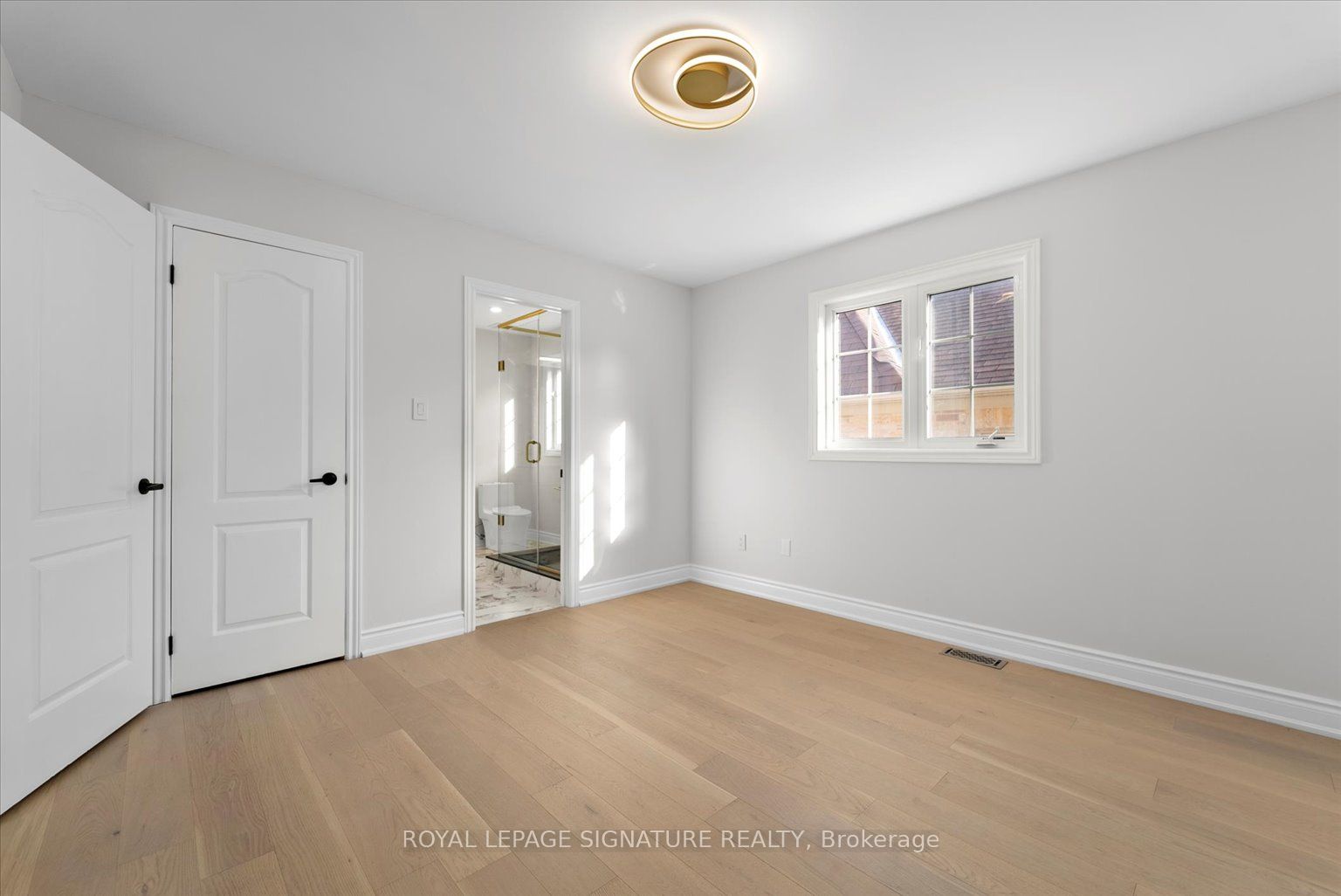 143 Queen Filomena Ave