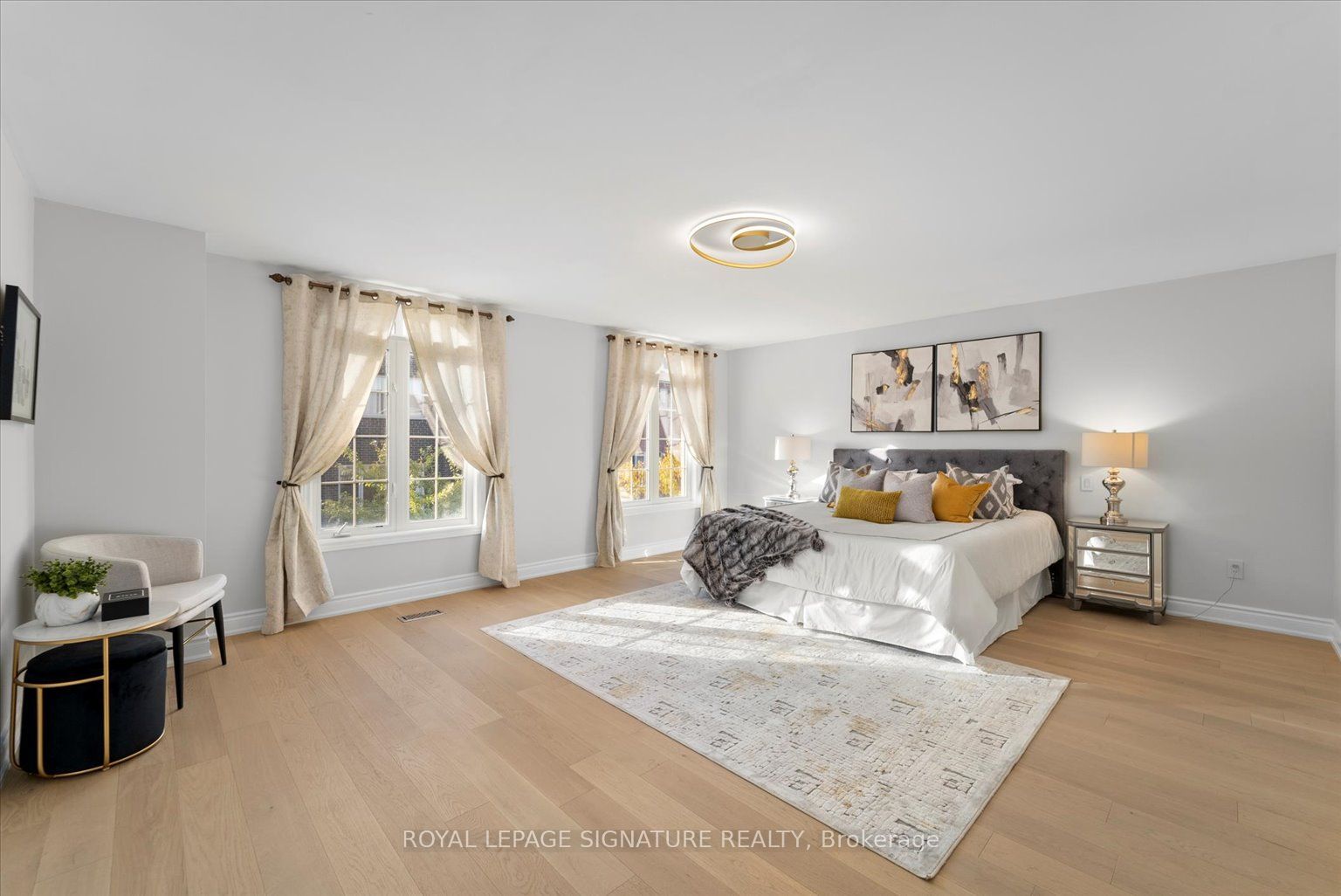 143 Queen Filomena Ave