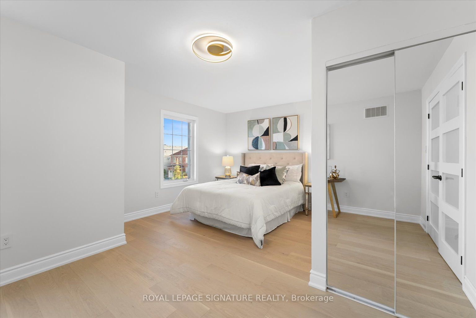 143 Queen Filomena Ave