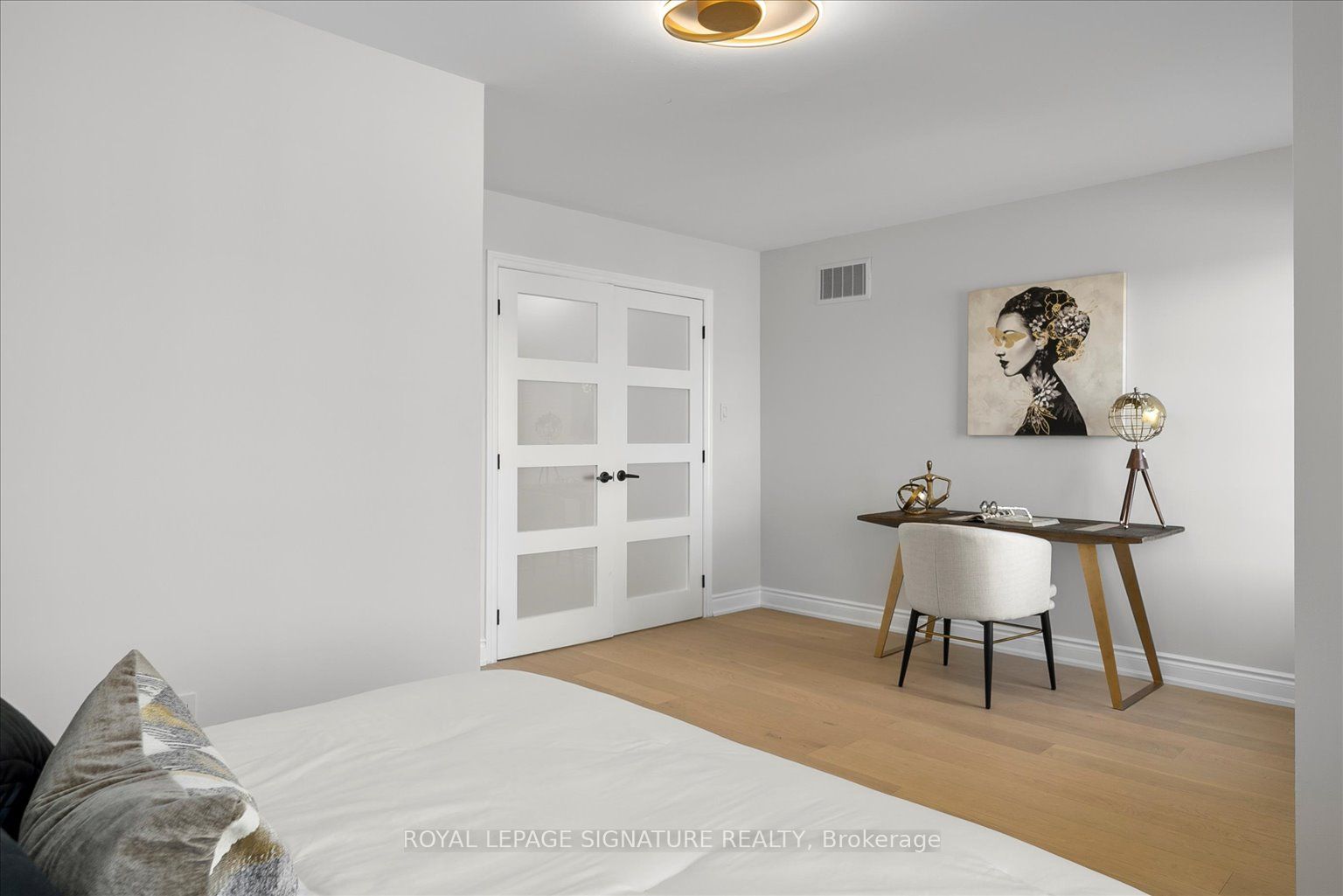143 Queen Filomena Ave