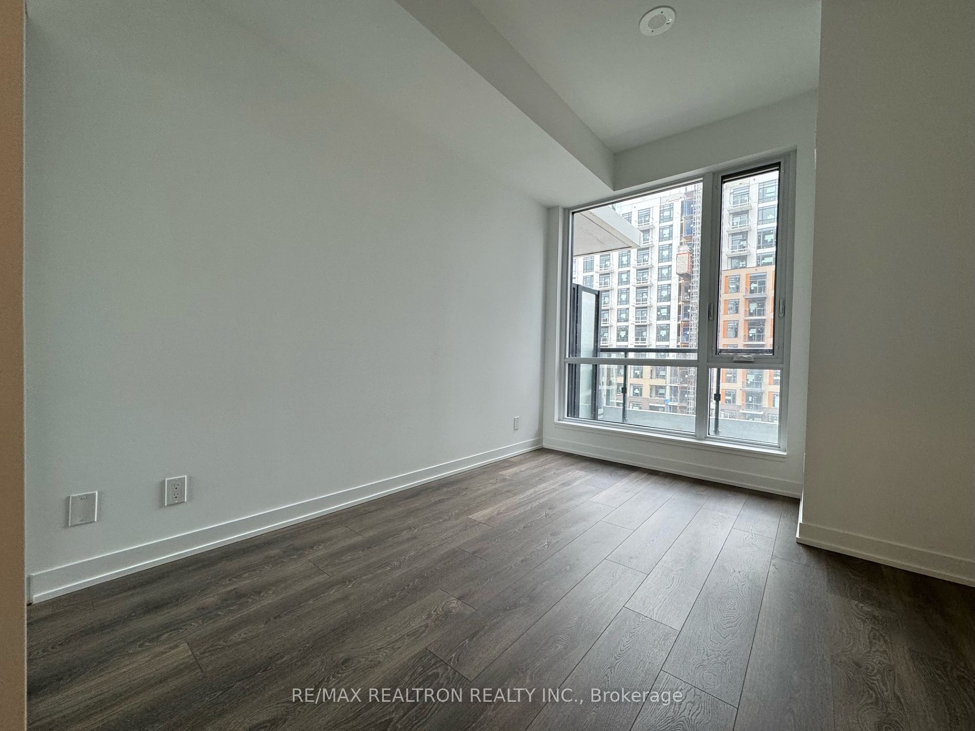 7950 Bathurst Street #525