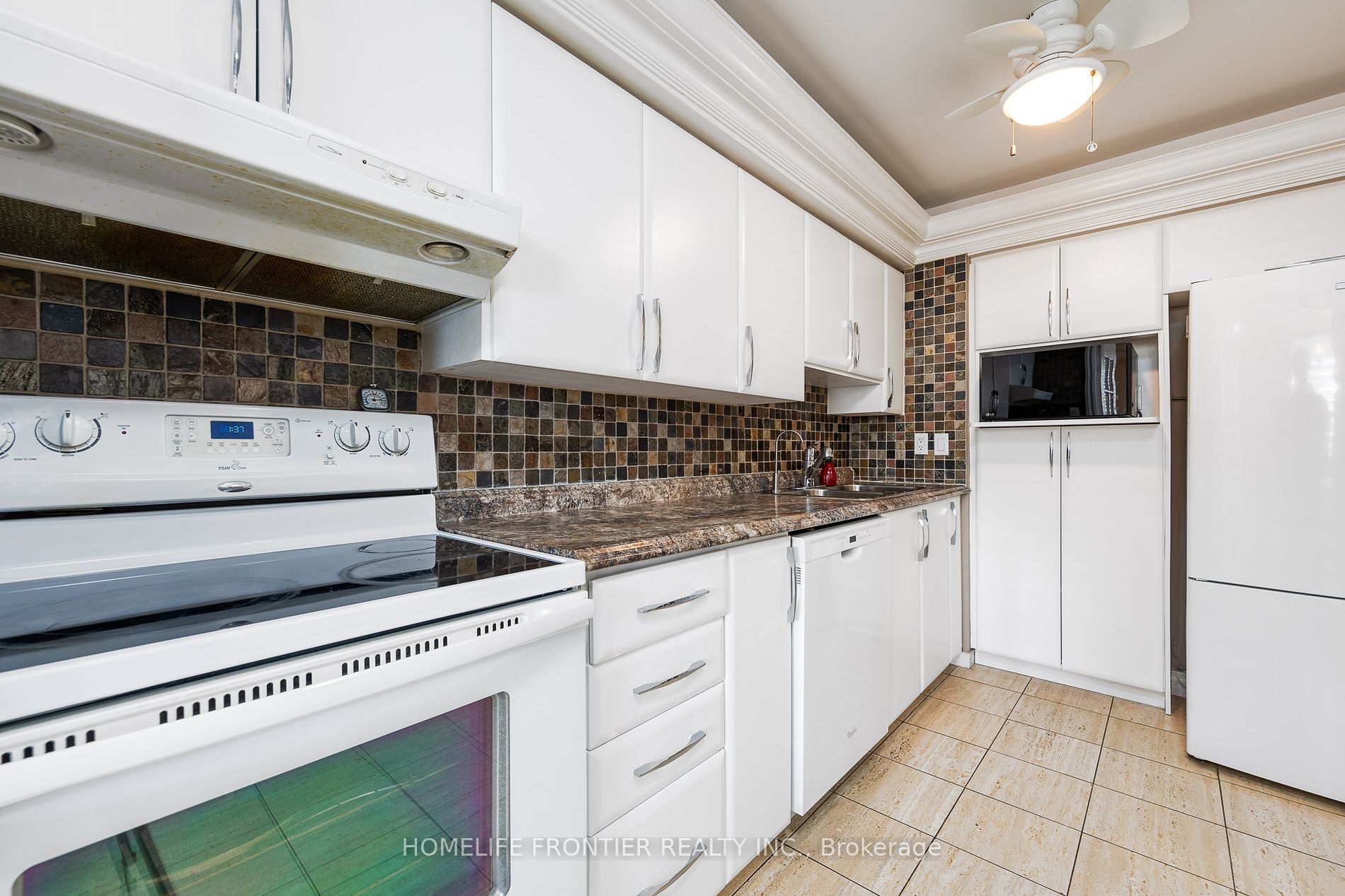 1 Royal Orchard Boulevard, #1002