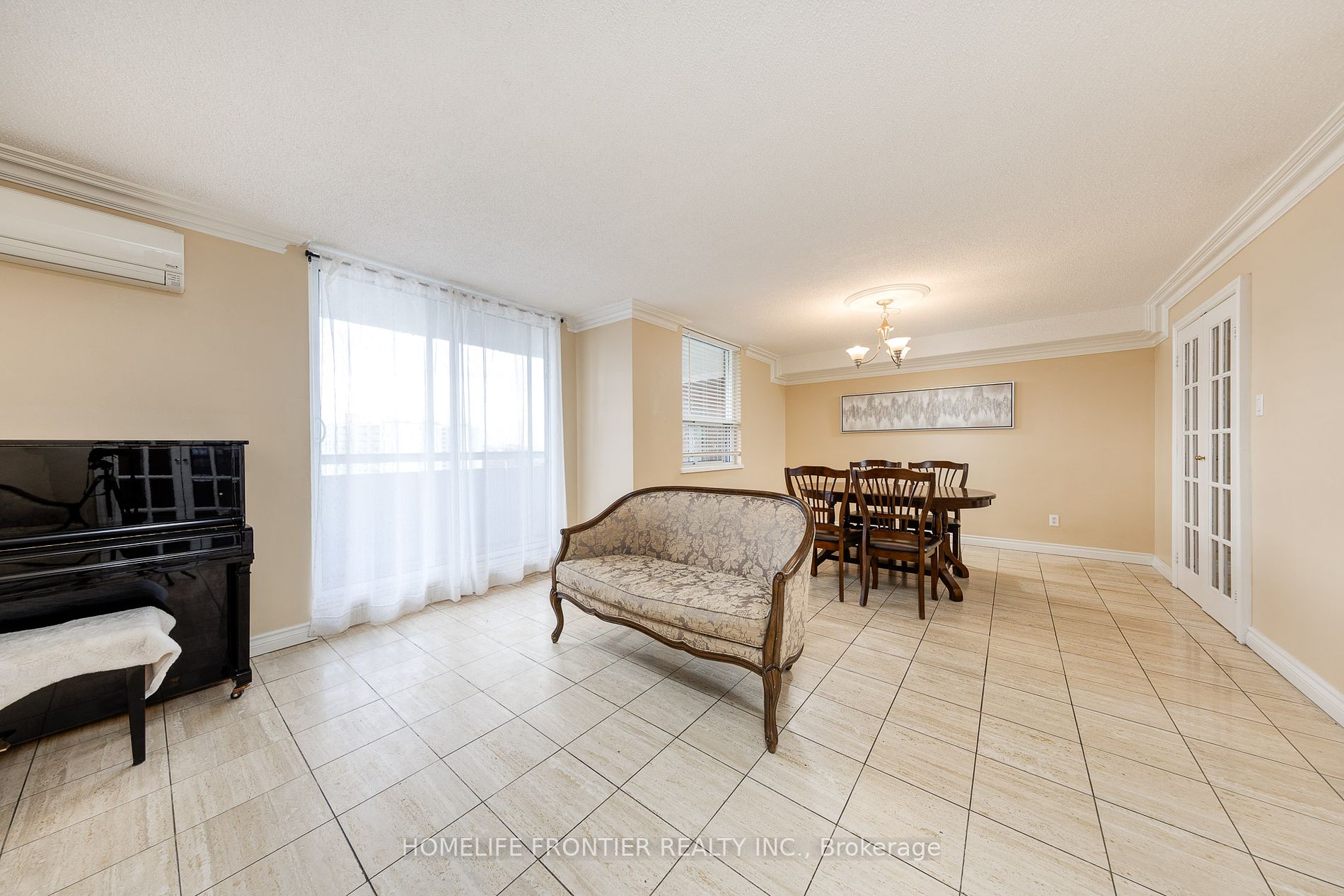 1 Royal Orchard Boulevard, #1002