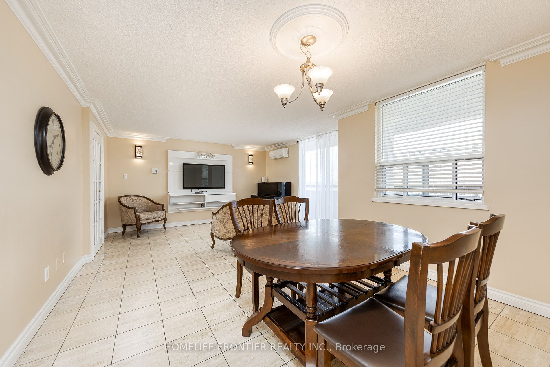 1 Royal Orchard Boulevard, #1002