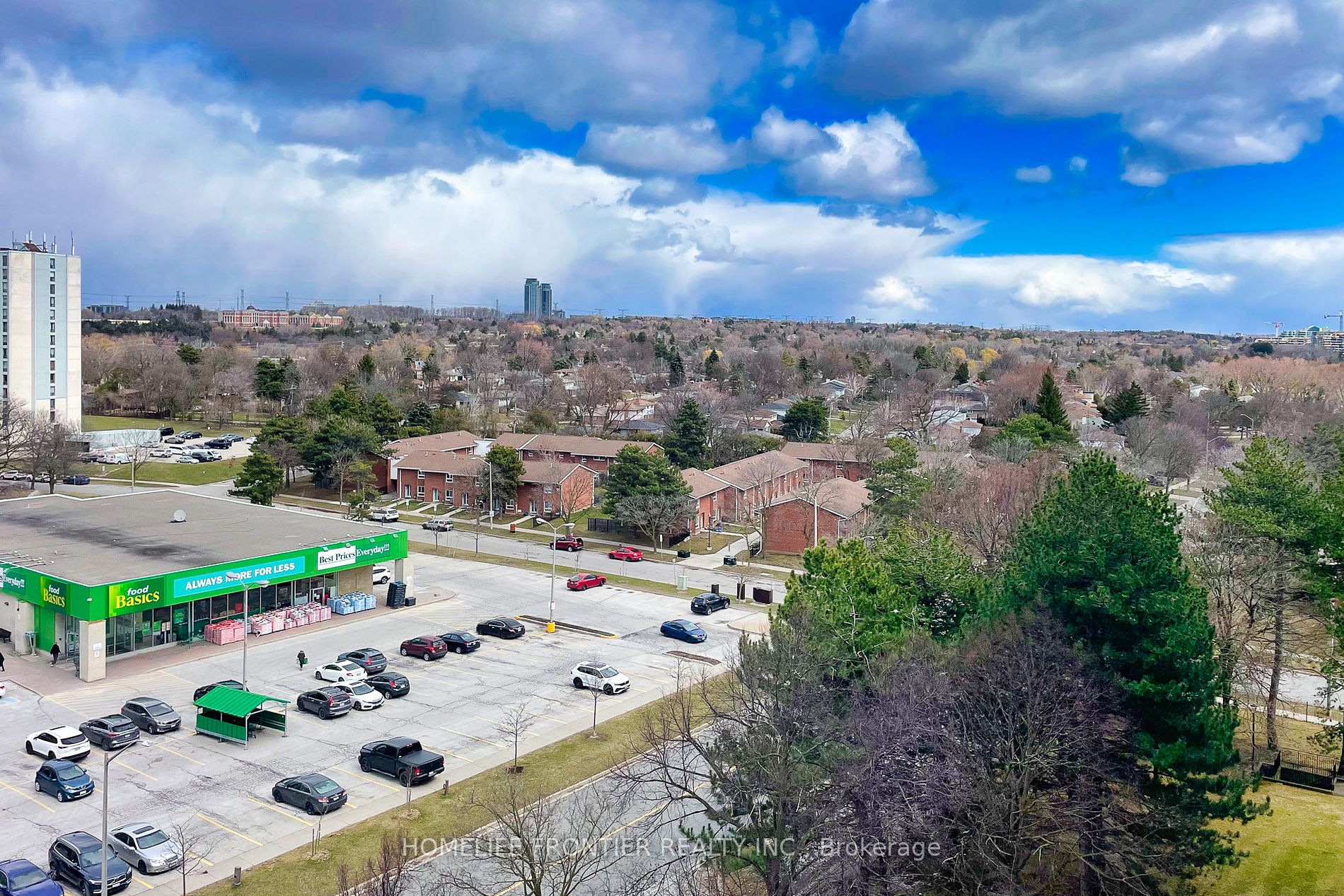1 Royal Orchard Boulevard, #1002