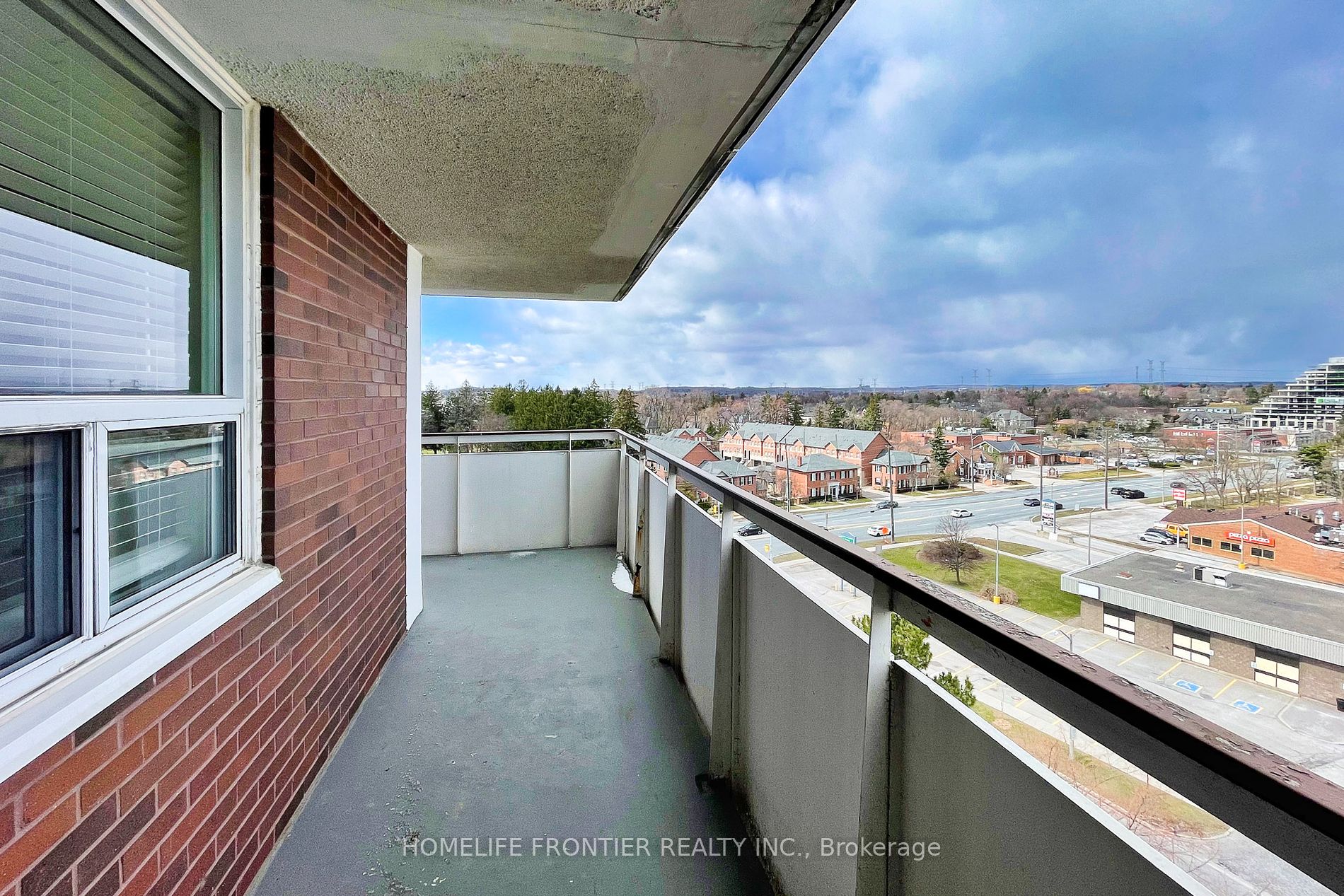 1 Royal Orchard Boulevard, #1002
