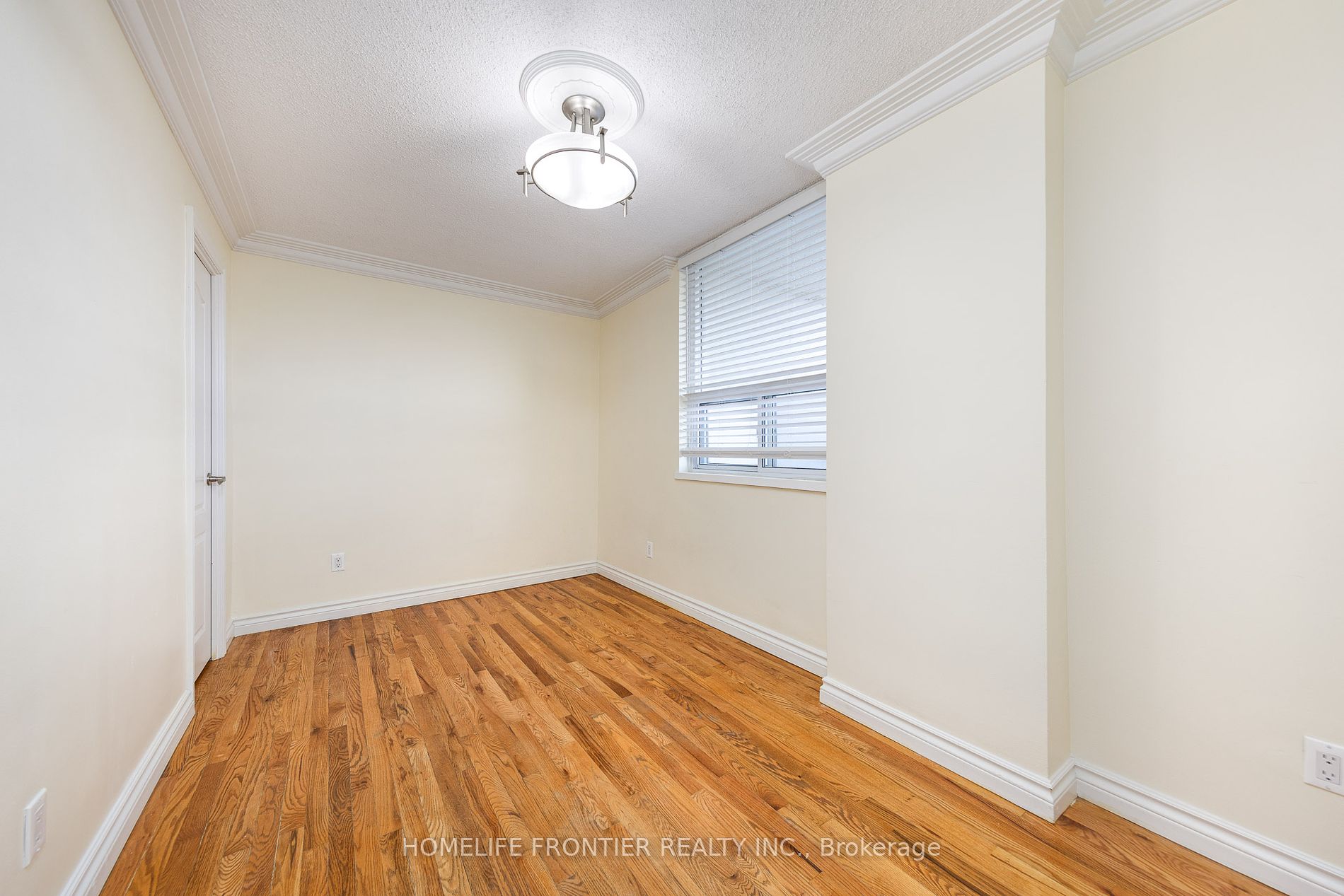 1 Royal Orchard Boulevard, #1002