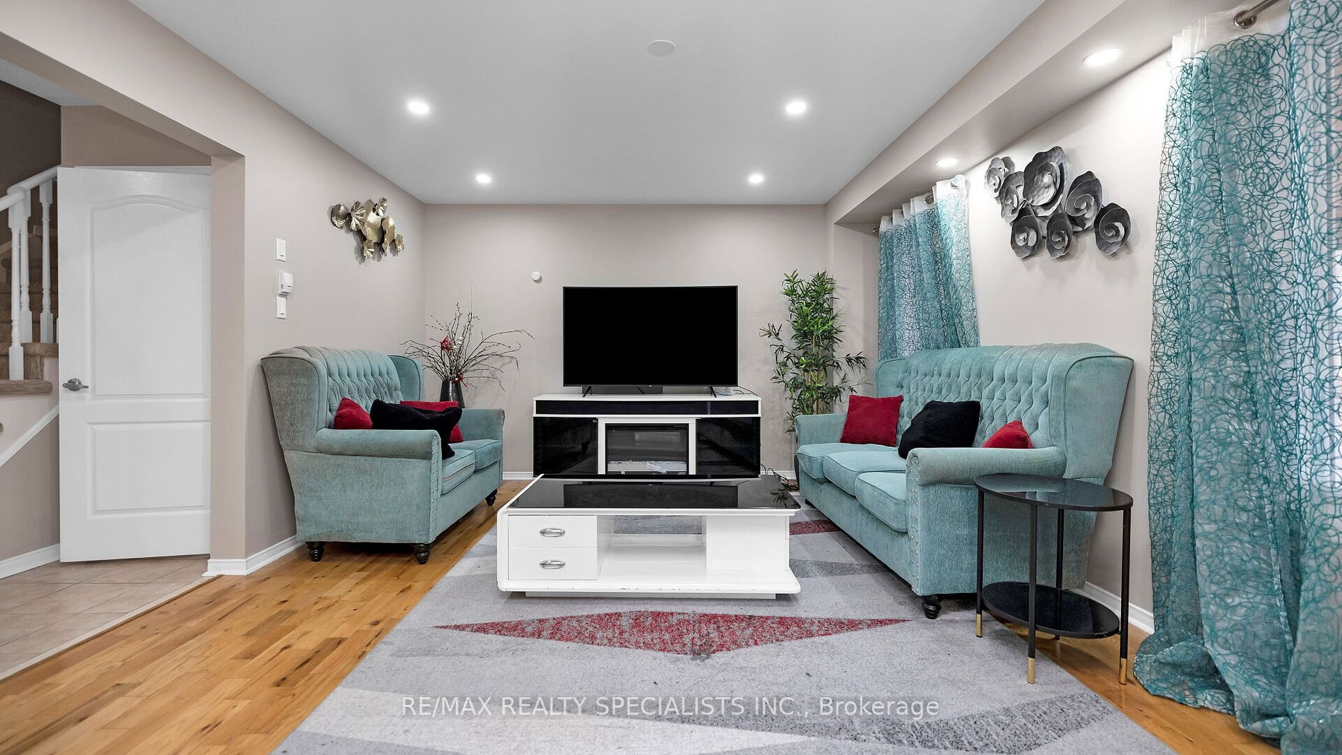 91 Maplewood Drive