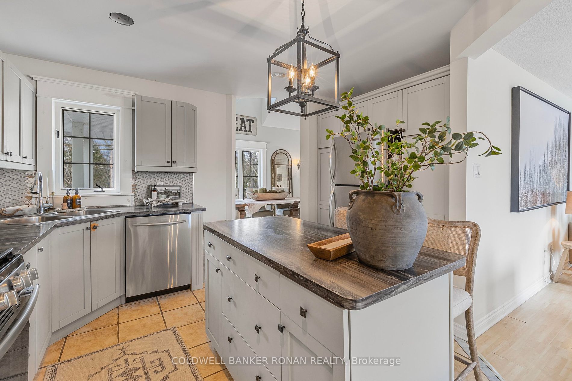 984 Little Cedar Ave
