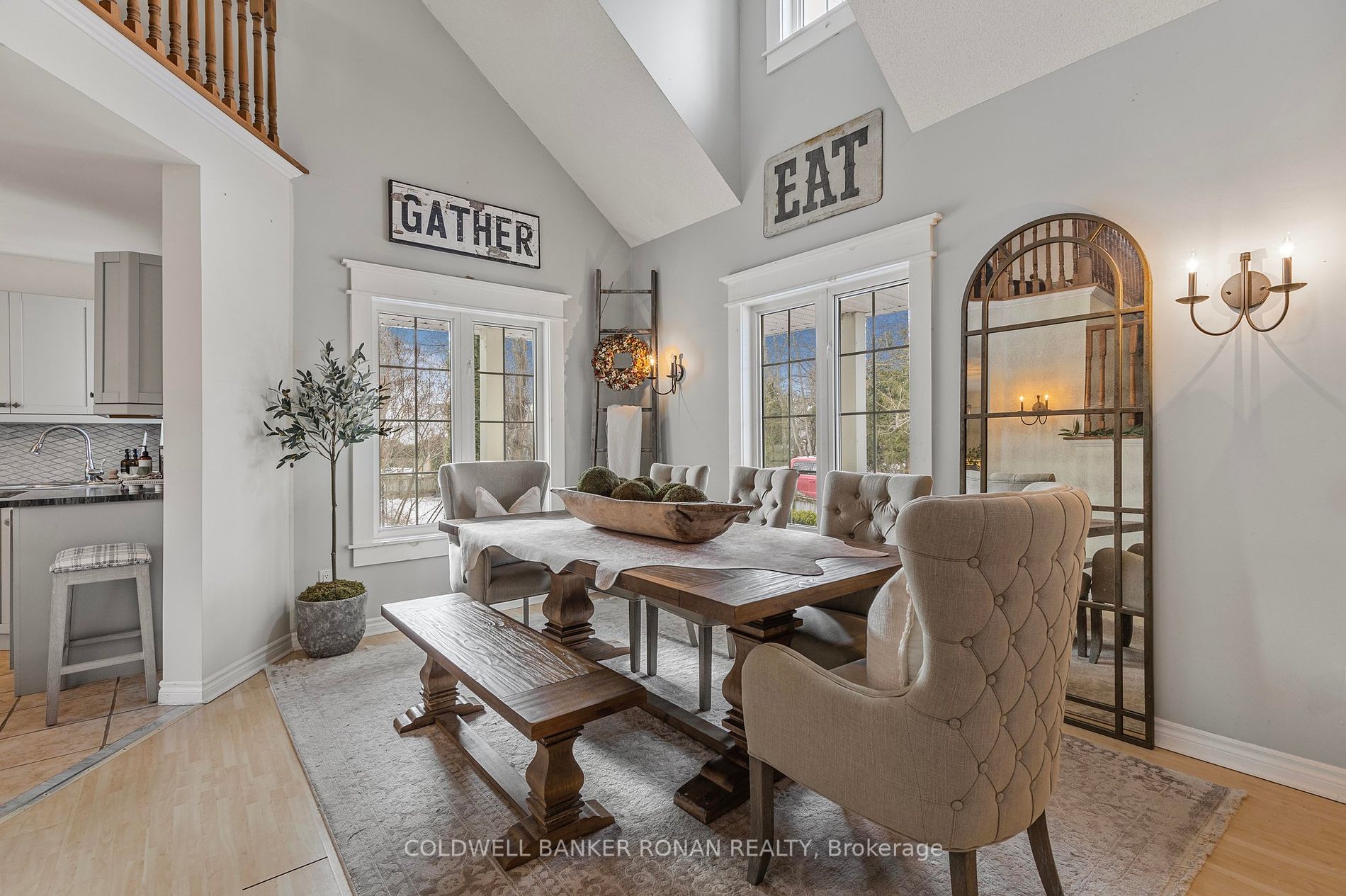 984 Little Cedar Ave