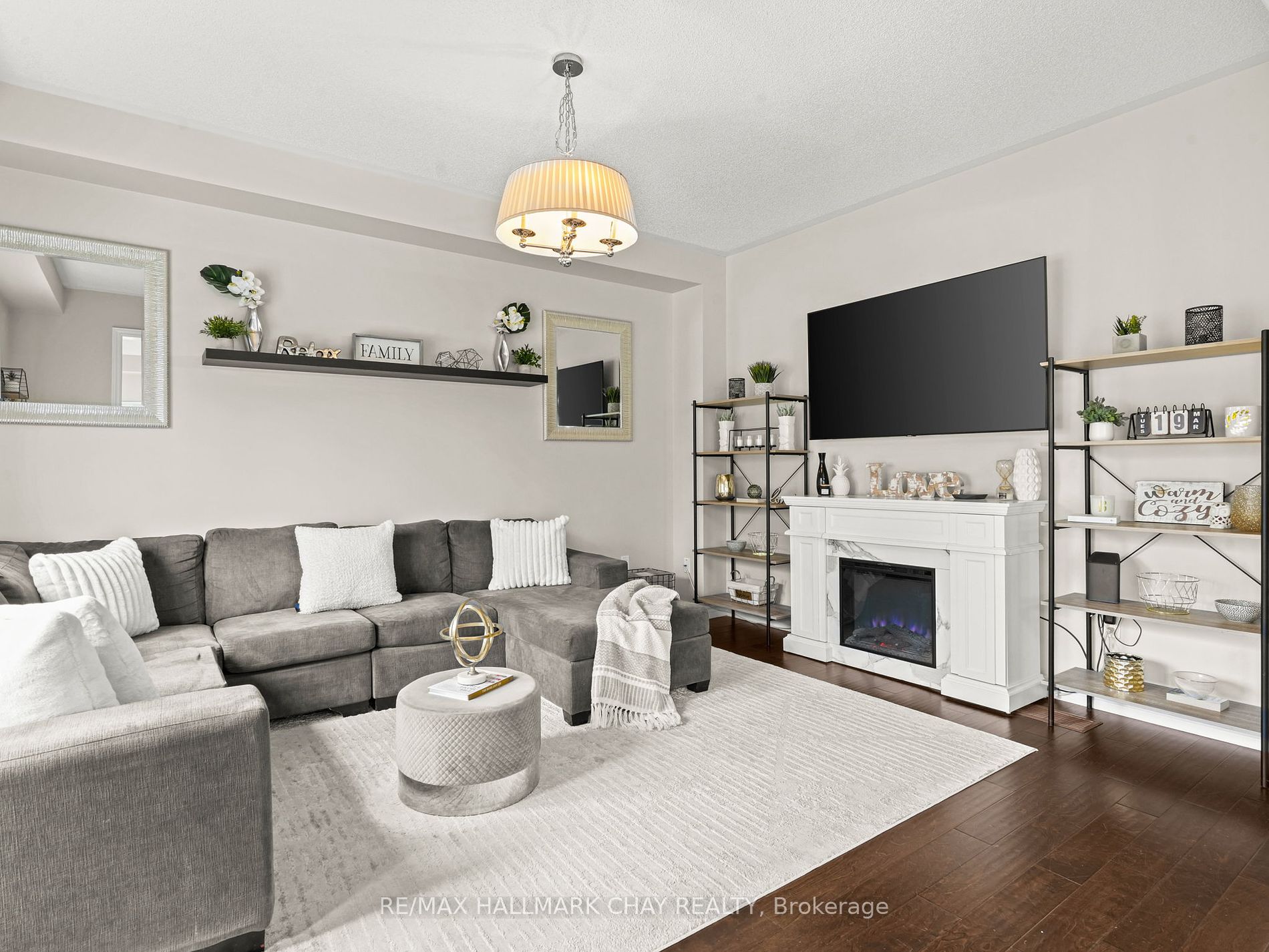 40 Decarolis Crescent