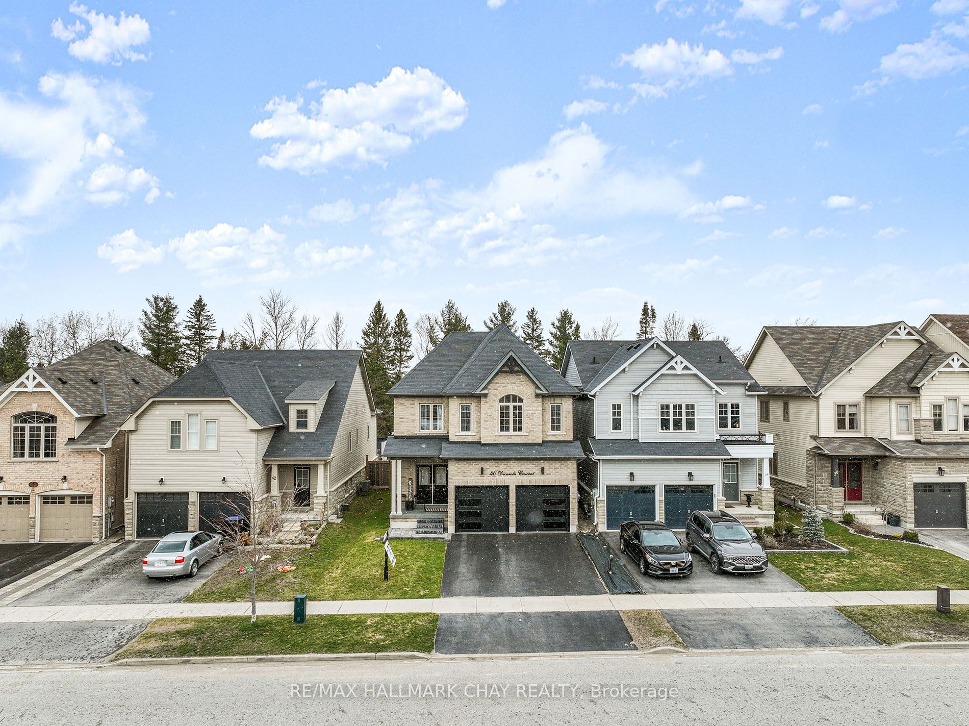 40 Decarolis Crescent