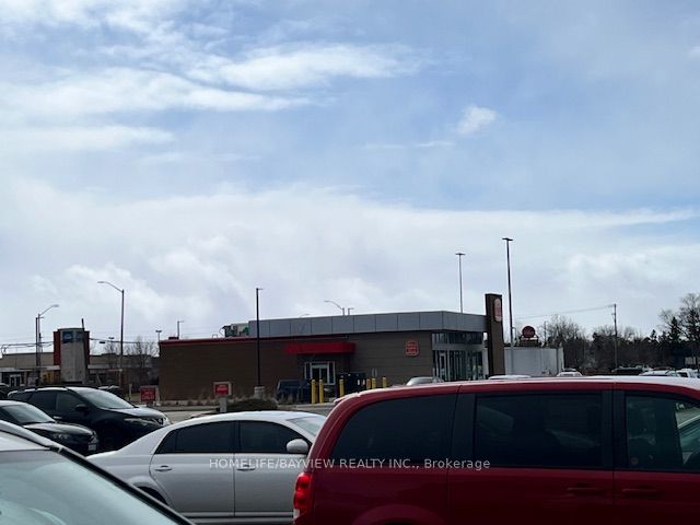 86 Young St, #2