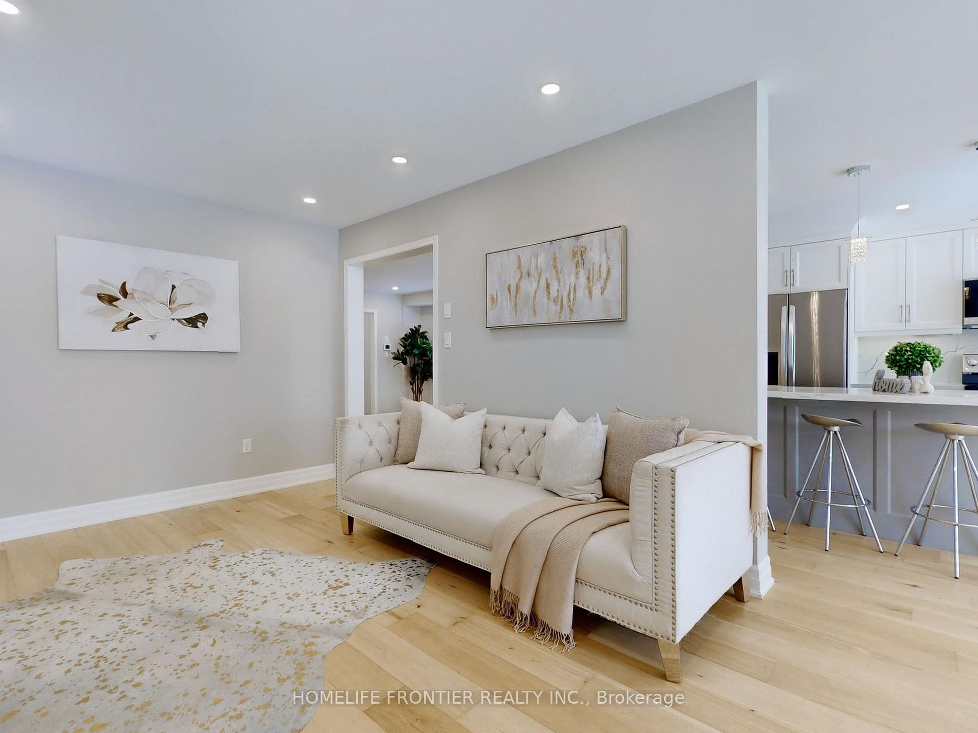 10 Delattaye Ave