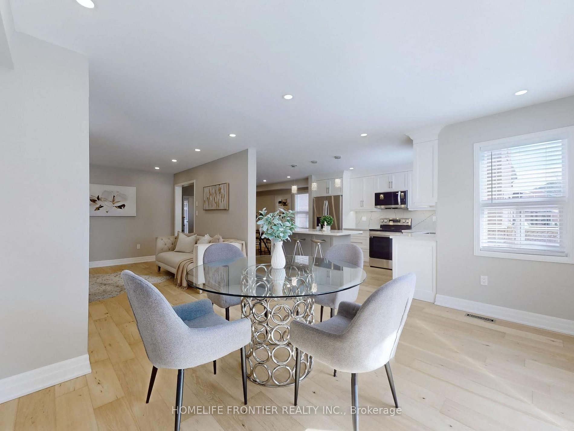10 Delattaye Ave