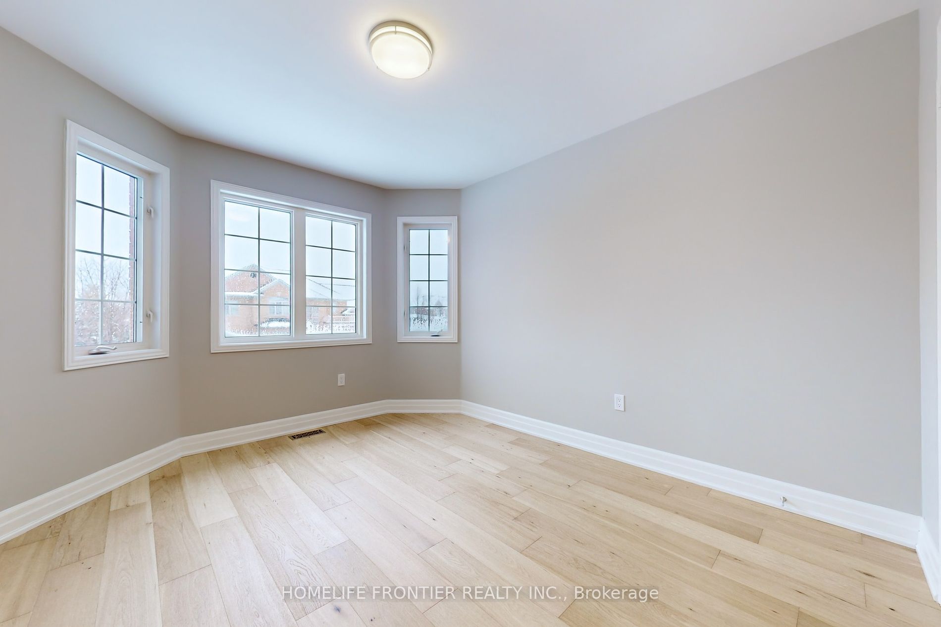 10 Delattaye Ave