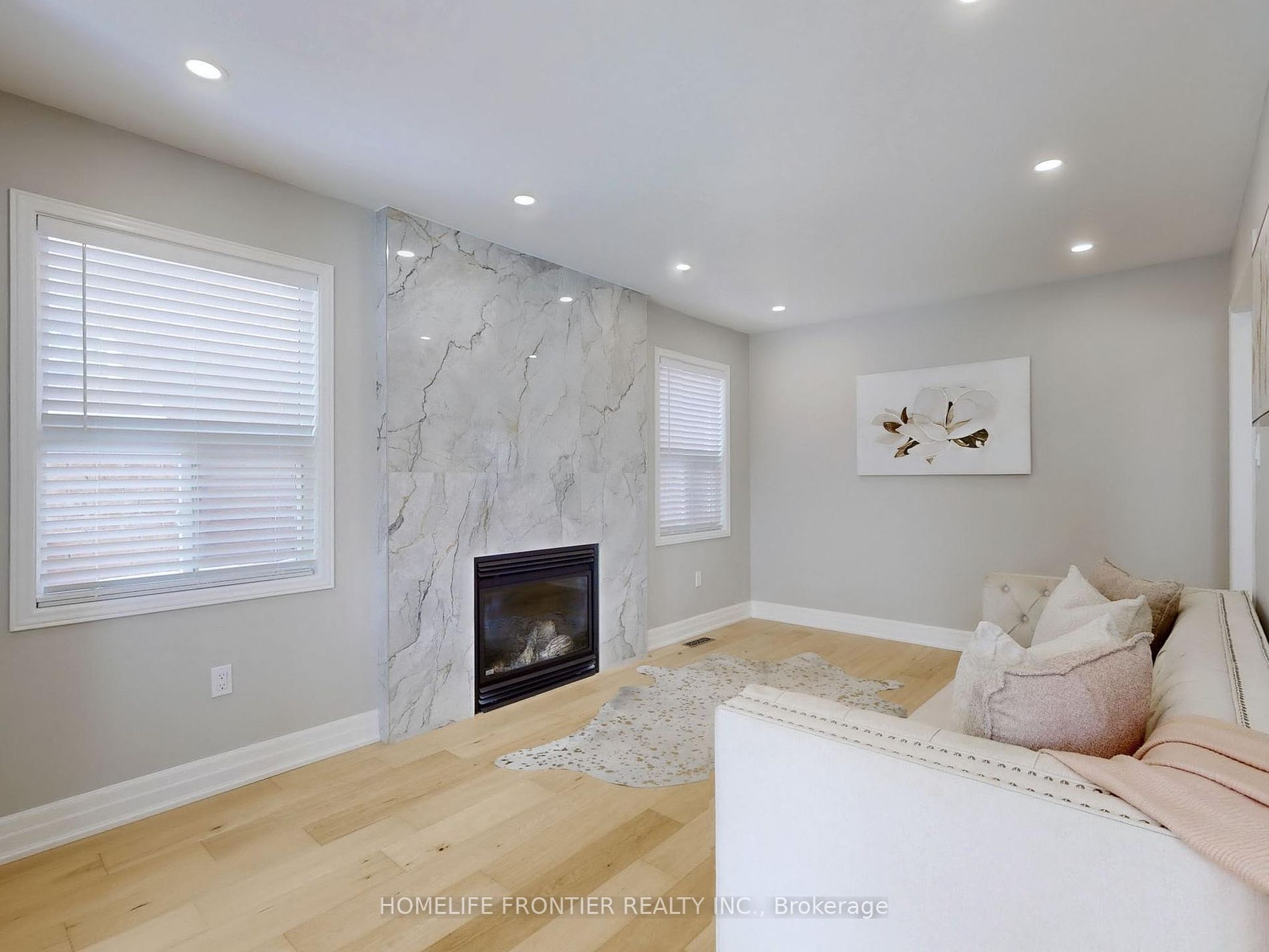 10 Delattaye Ave