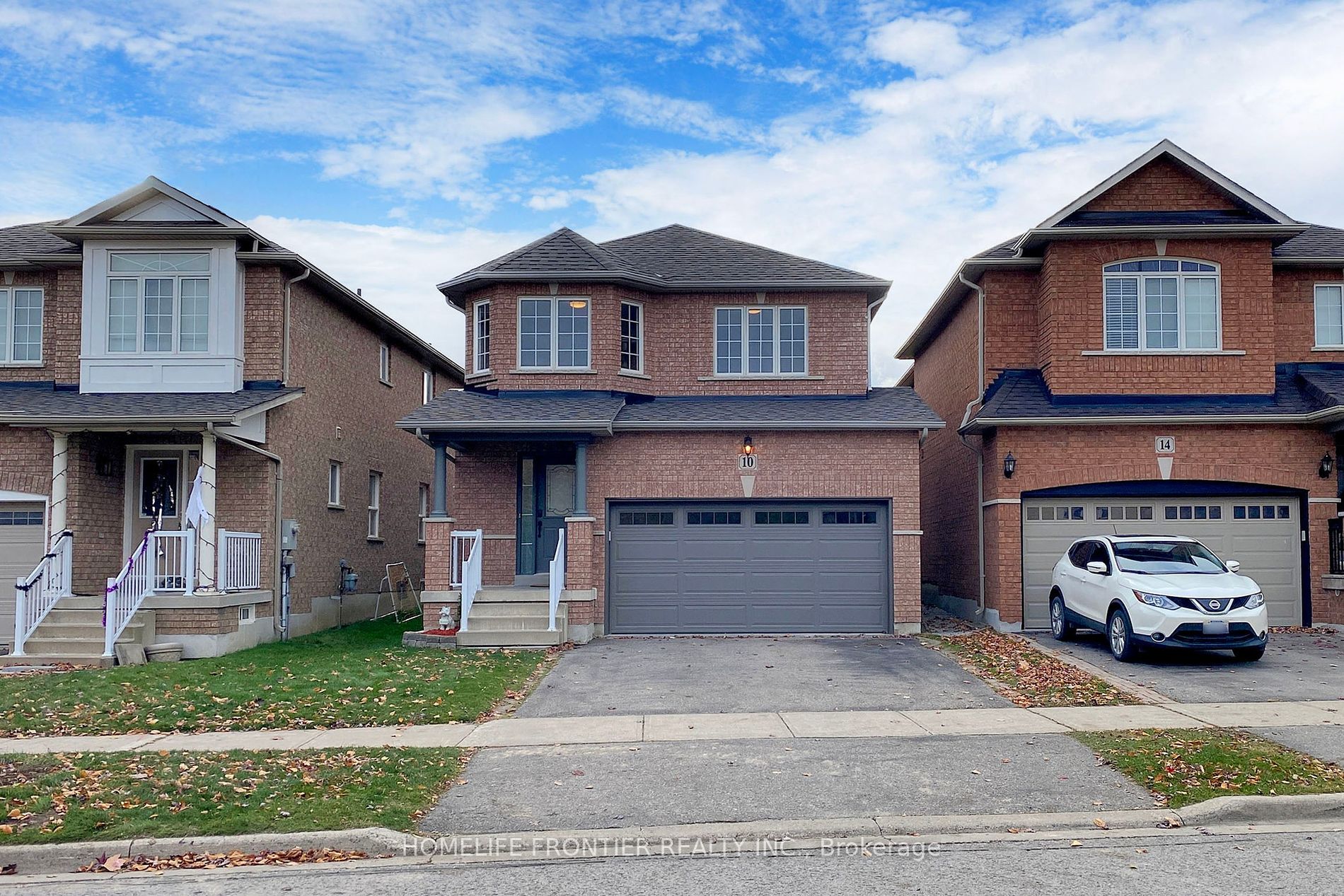 10 Delattaye Ave