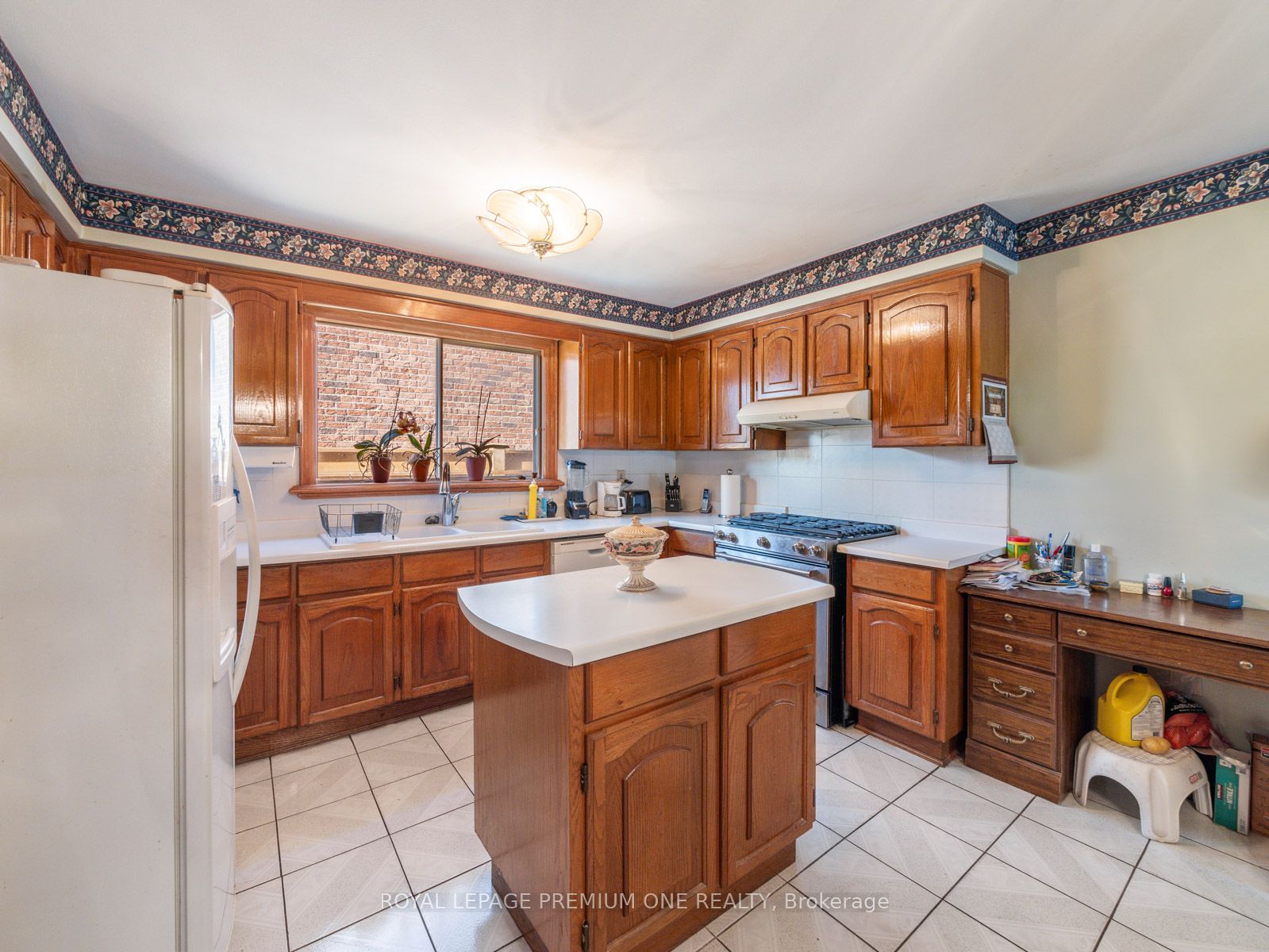 96 Wigwoss Dr S