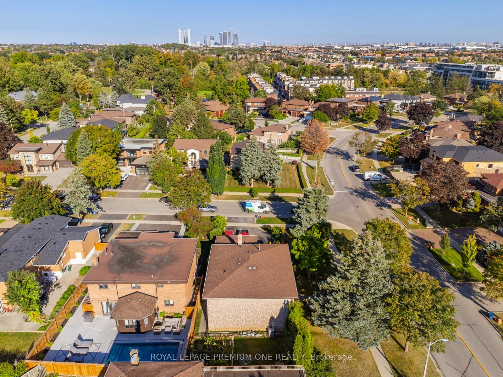 96 Wigwoss Dr S