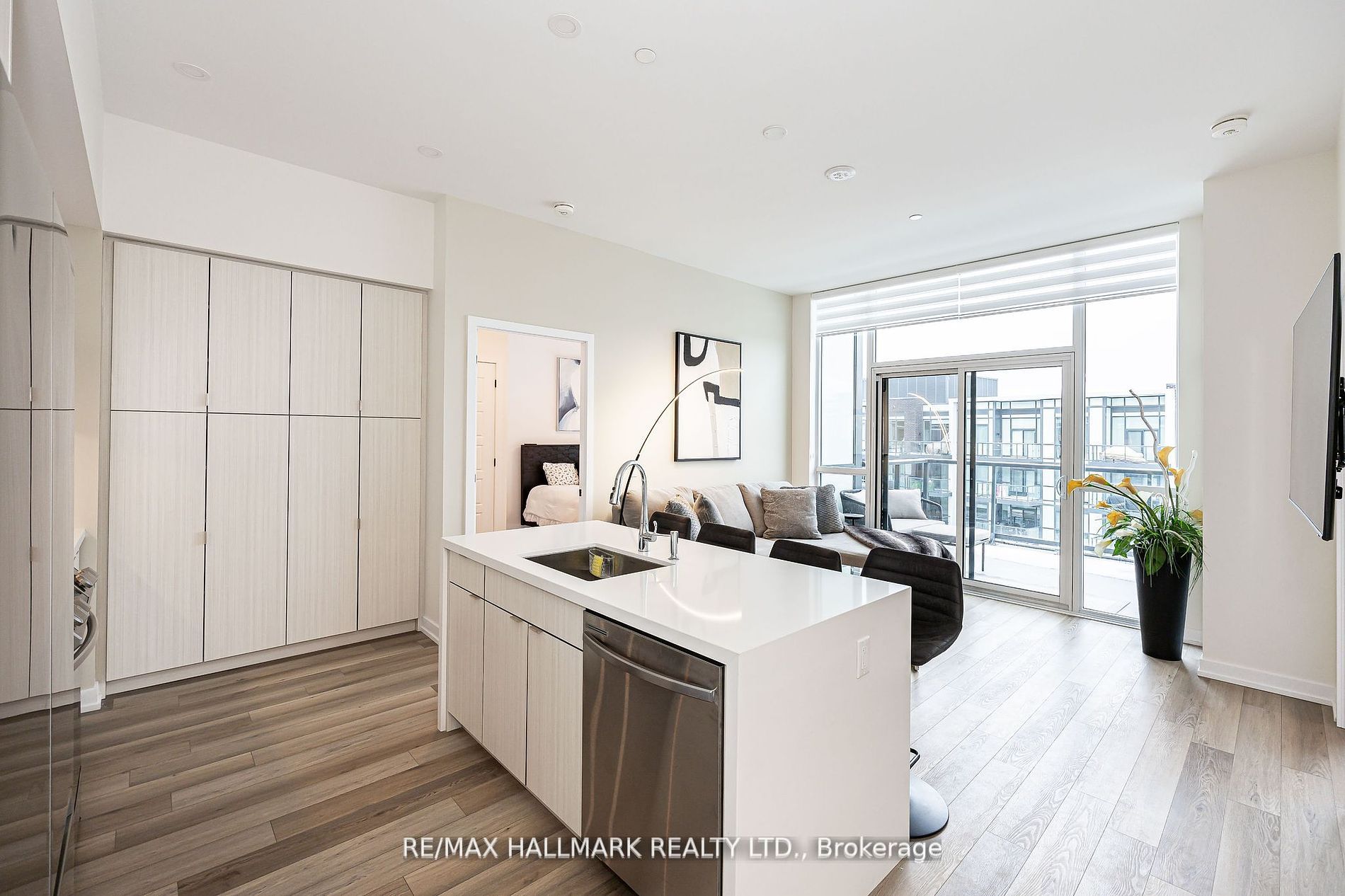 415 Sea Ray Avenue, #432