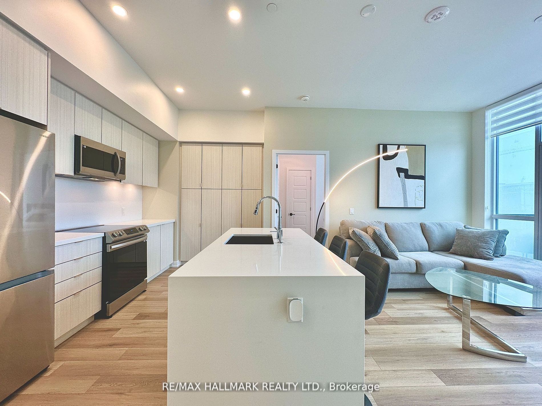 415 Sea Ray Avenue, #432