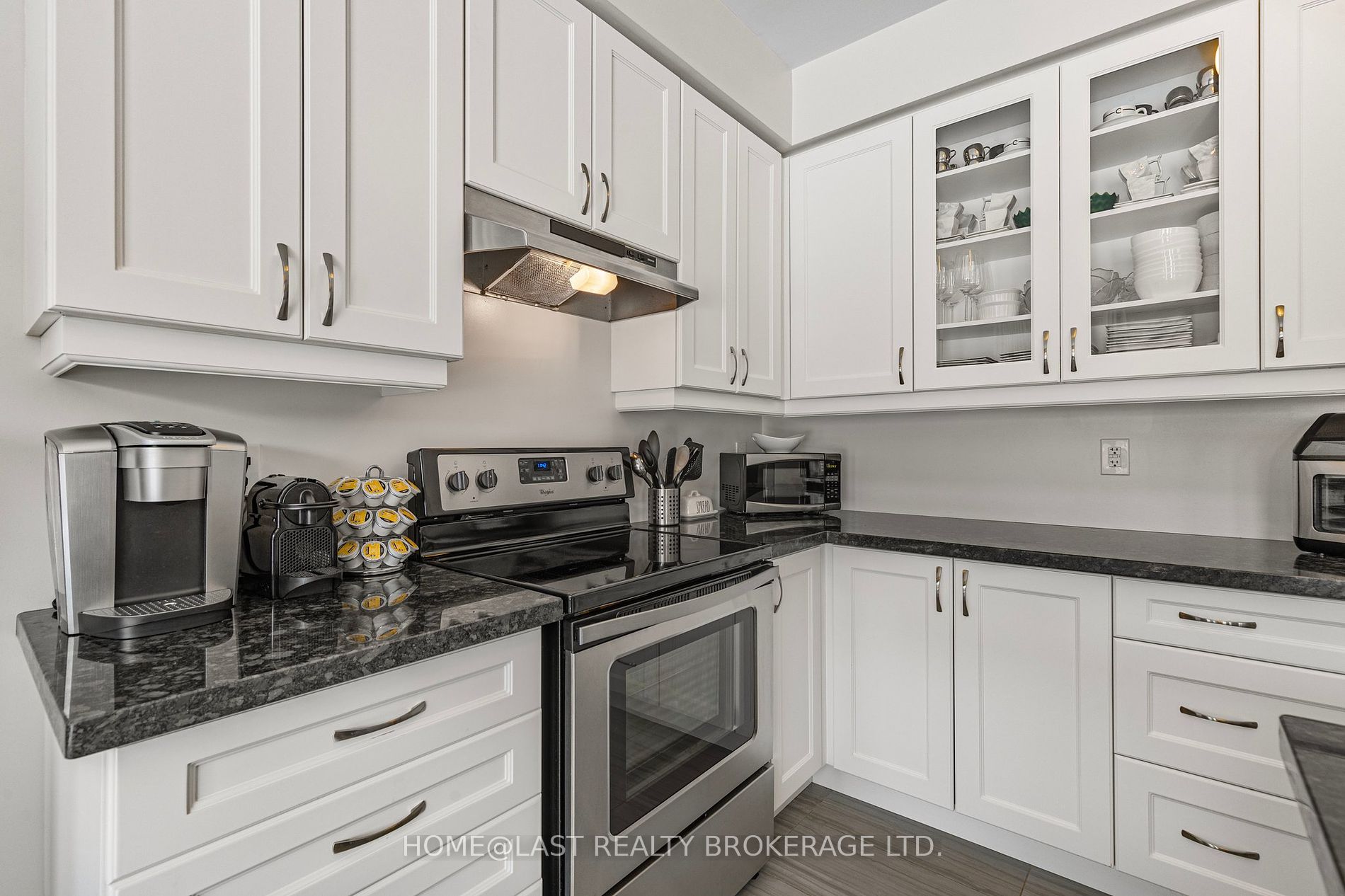 1437 Farrow Crescent