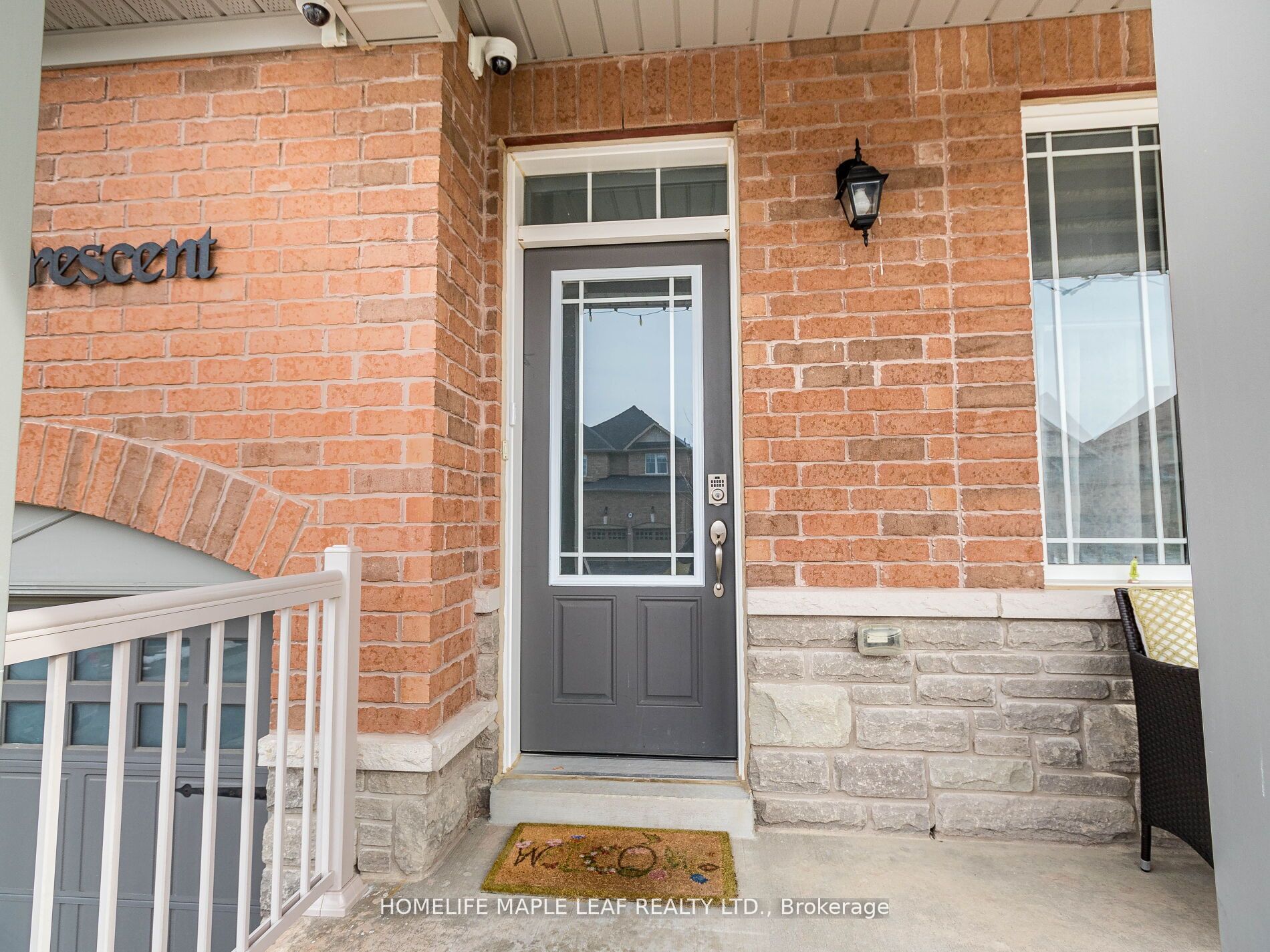 47 HAWKE Crescent