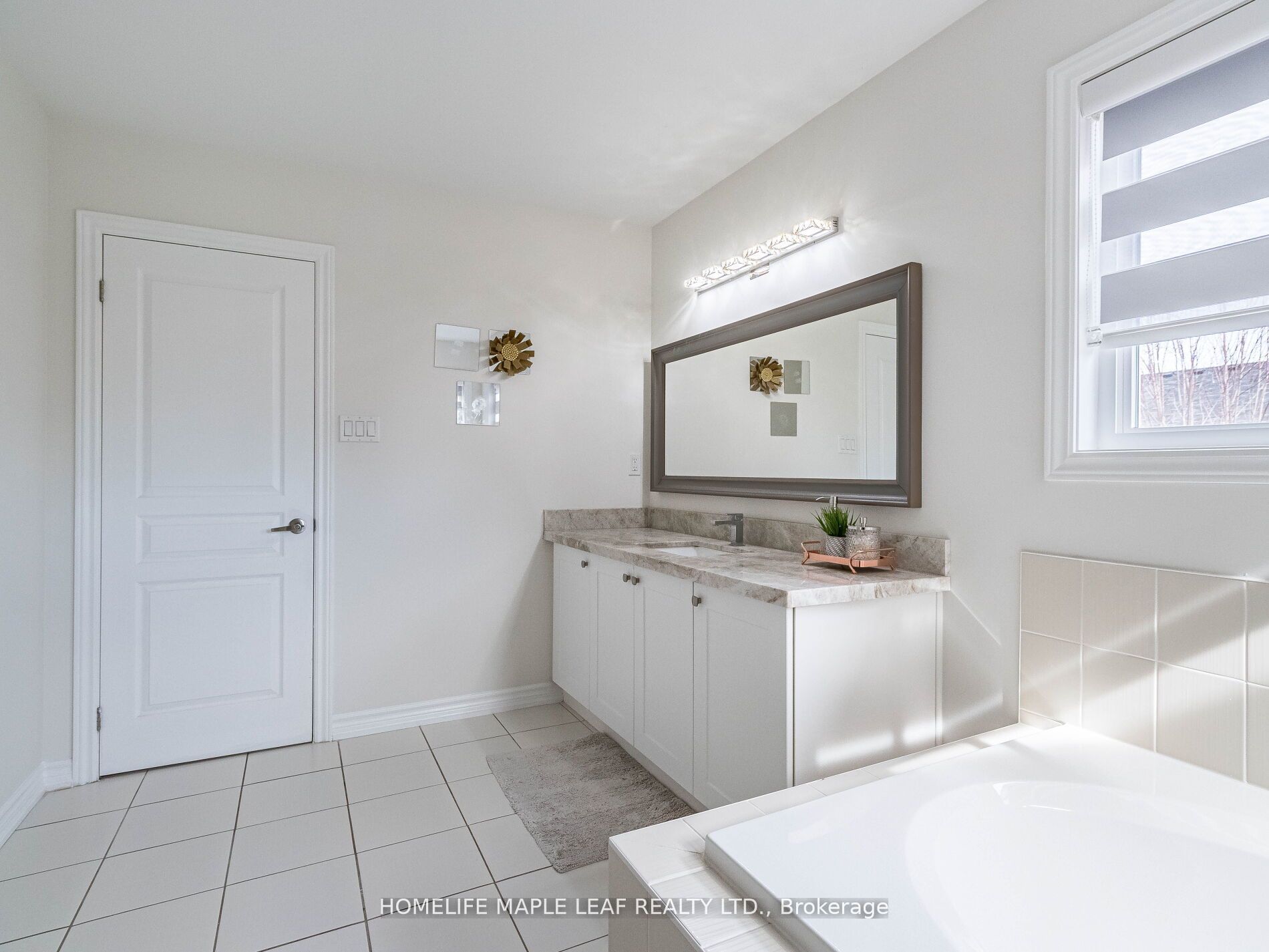 47 HAWKE Crescent
