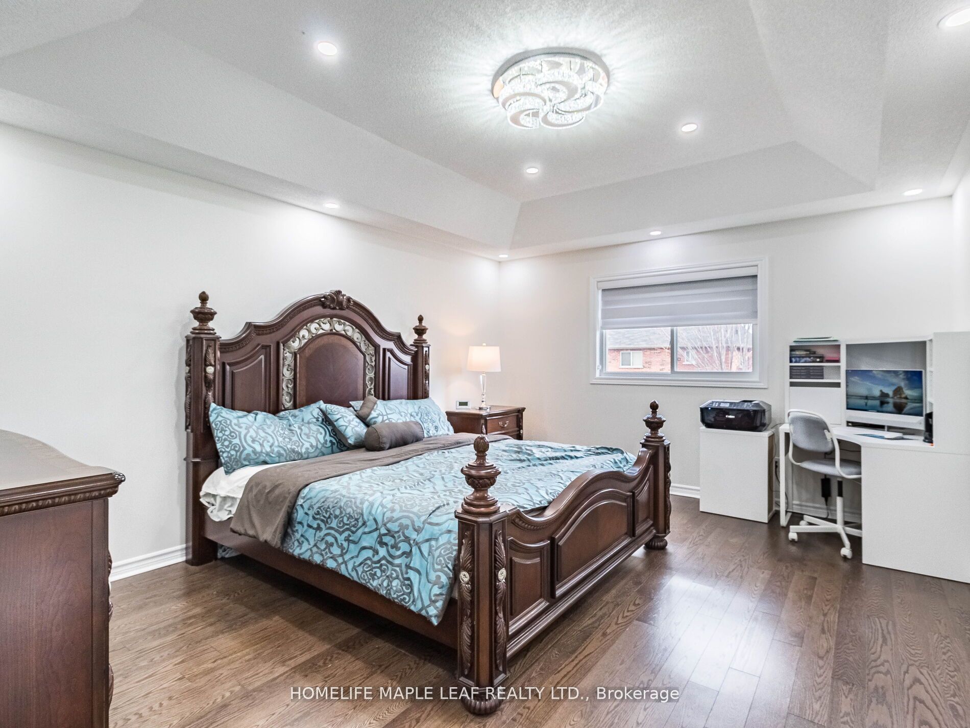 47 HAWKE Crescent