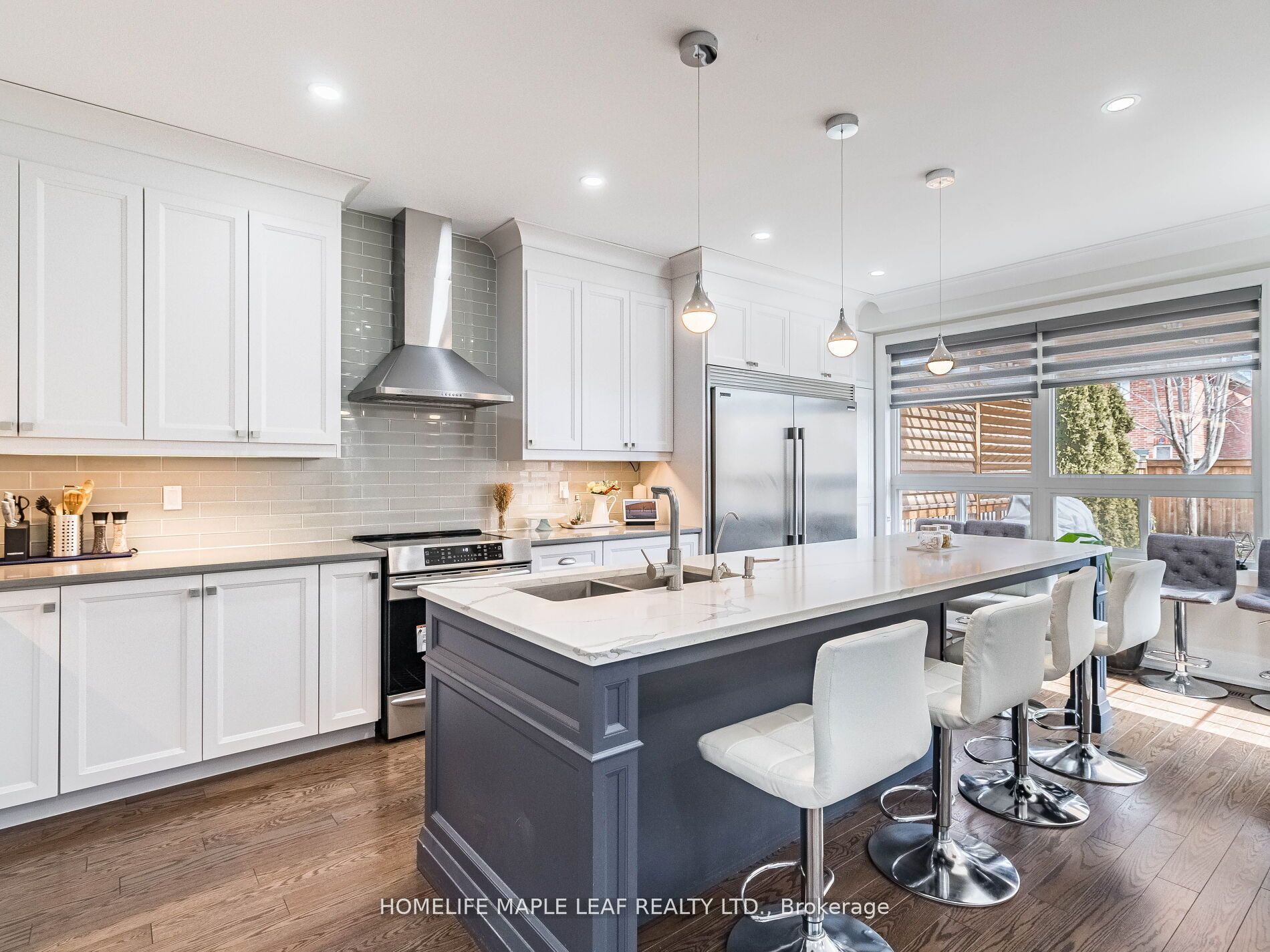 47 HAWKE Crescent