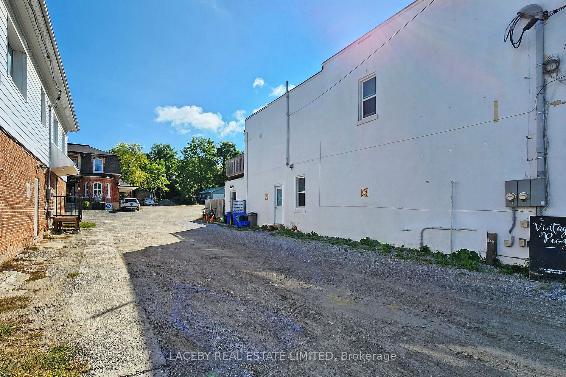 250 Main St, #4