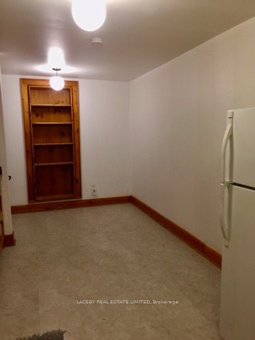 250 Main St, #4