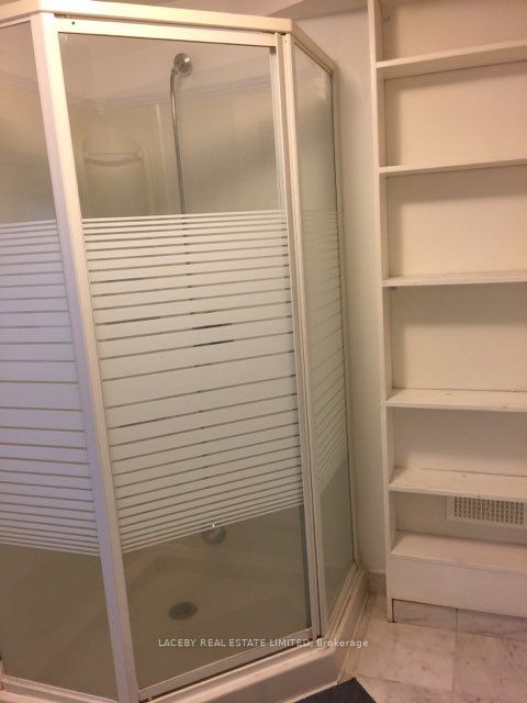 250 Main St, #4