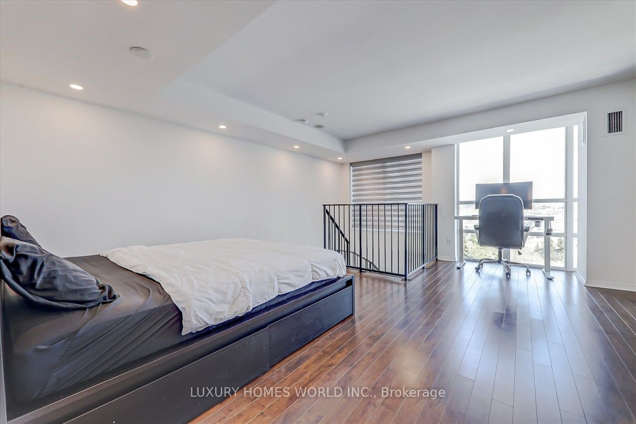 51 Baffin Court #702