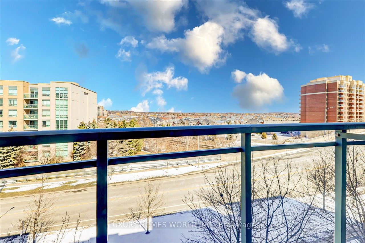51 Baffin Court #702