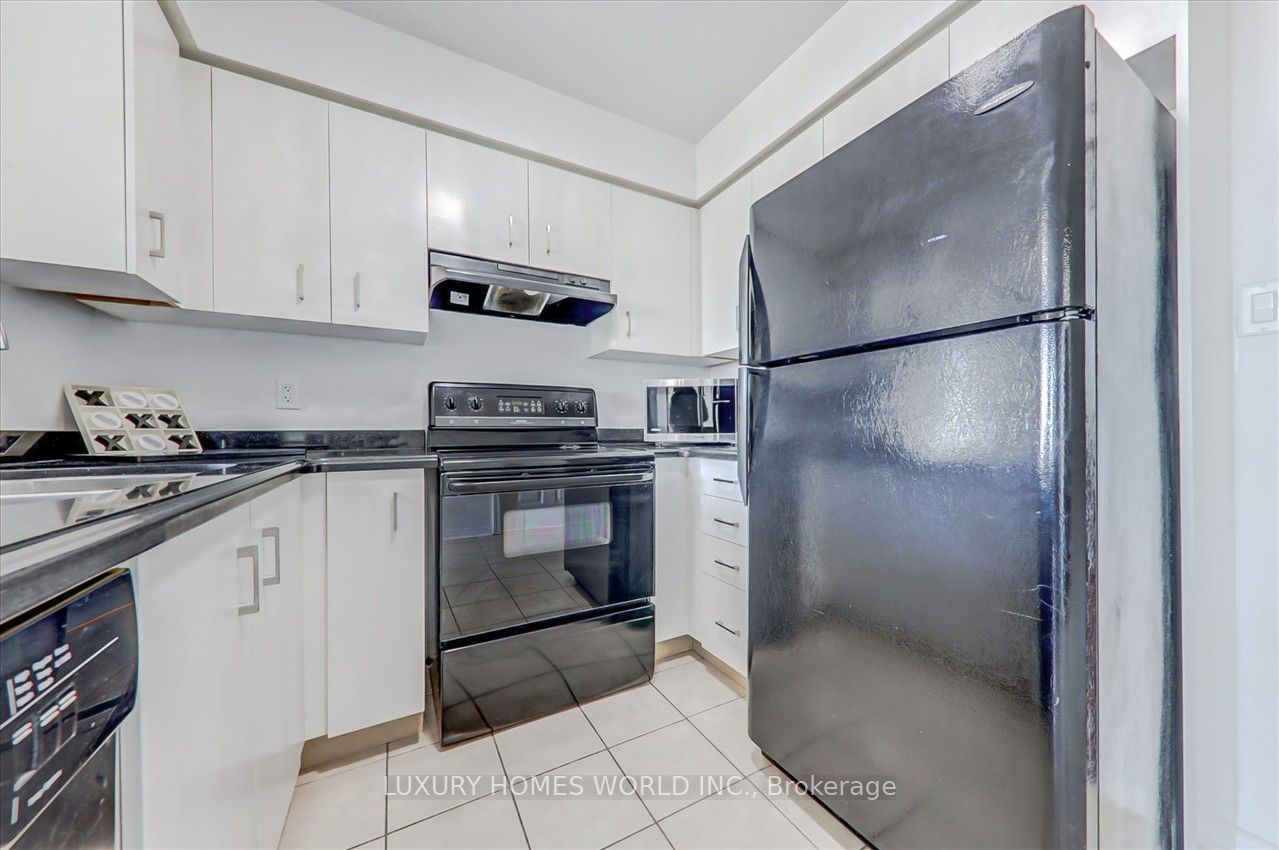 51 Baffin Court #702
