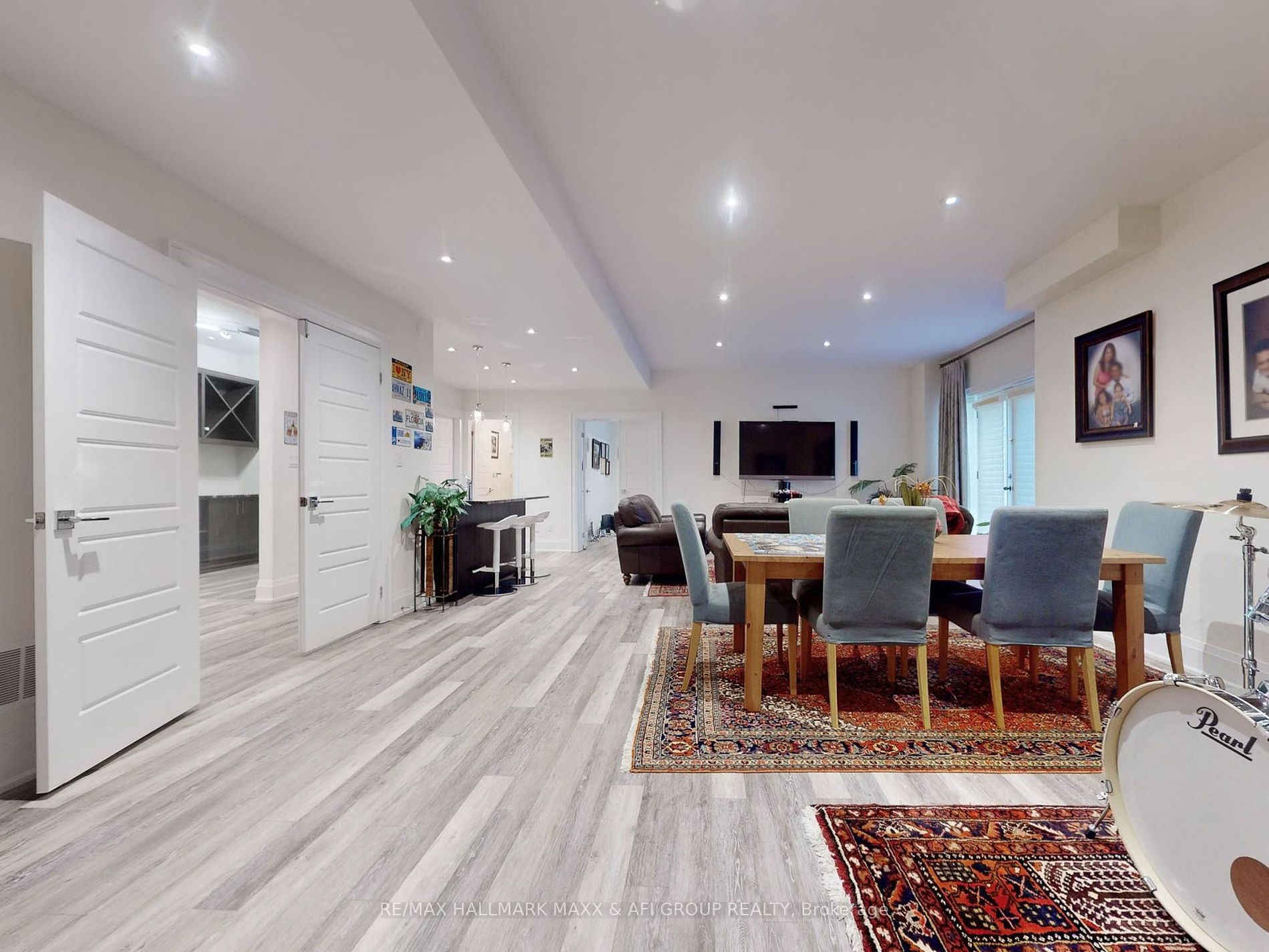 17 PETROLIA Court