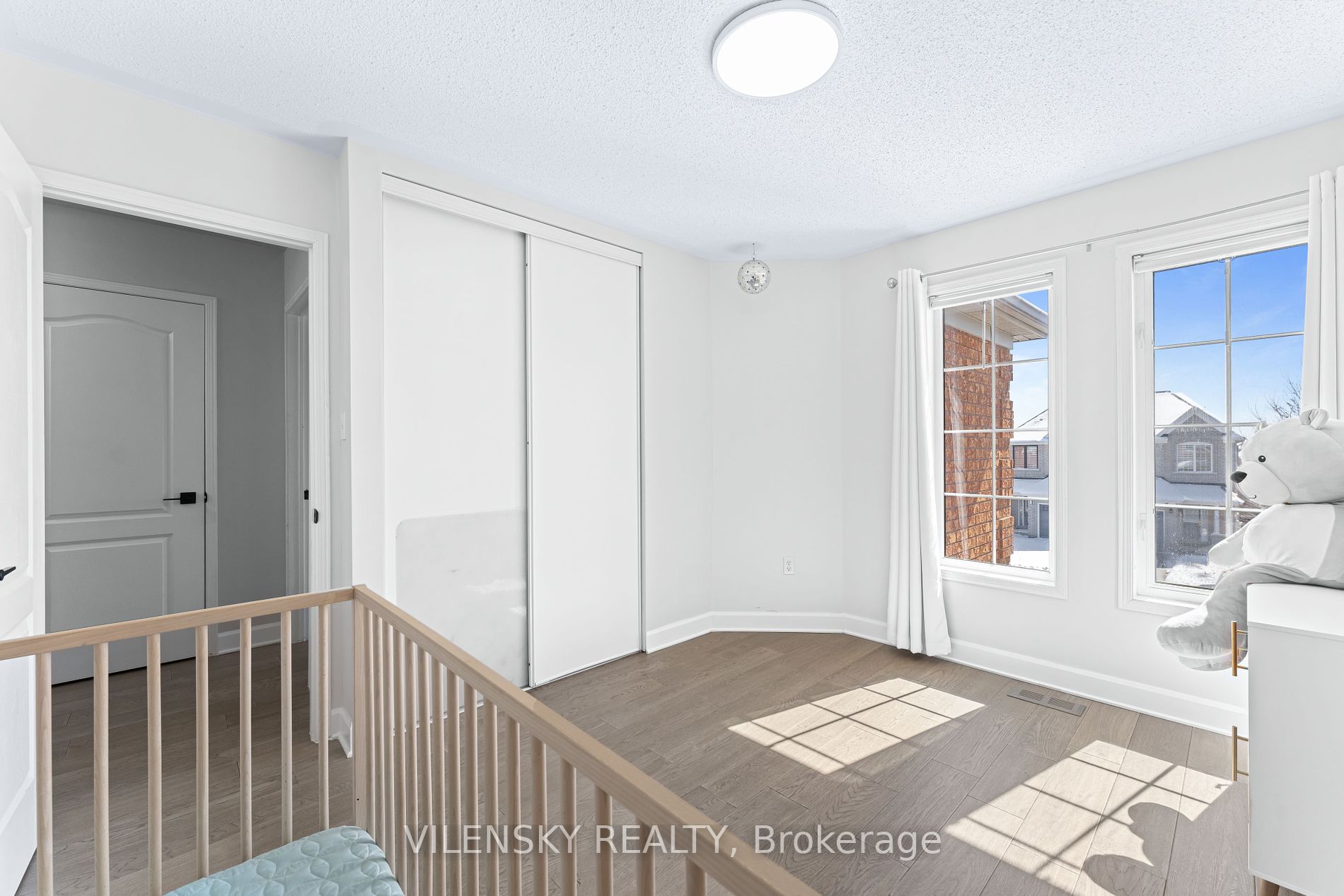 24 Tuscana Boulevard
