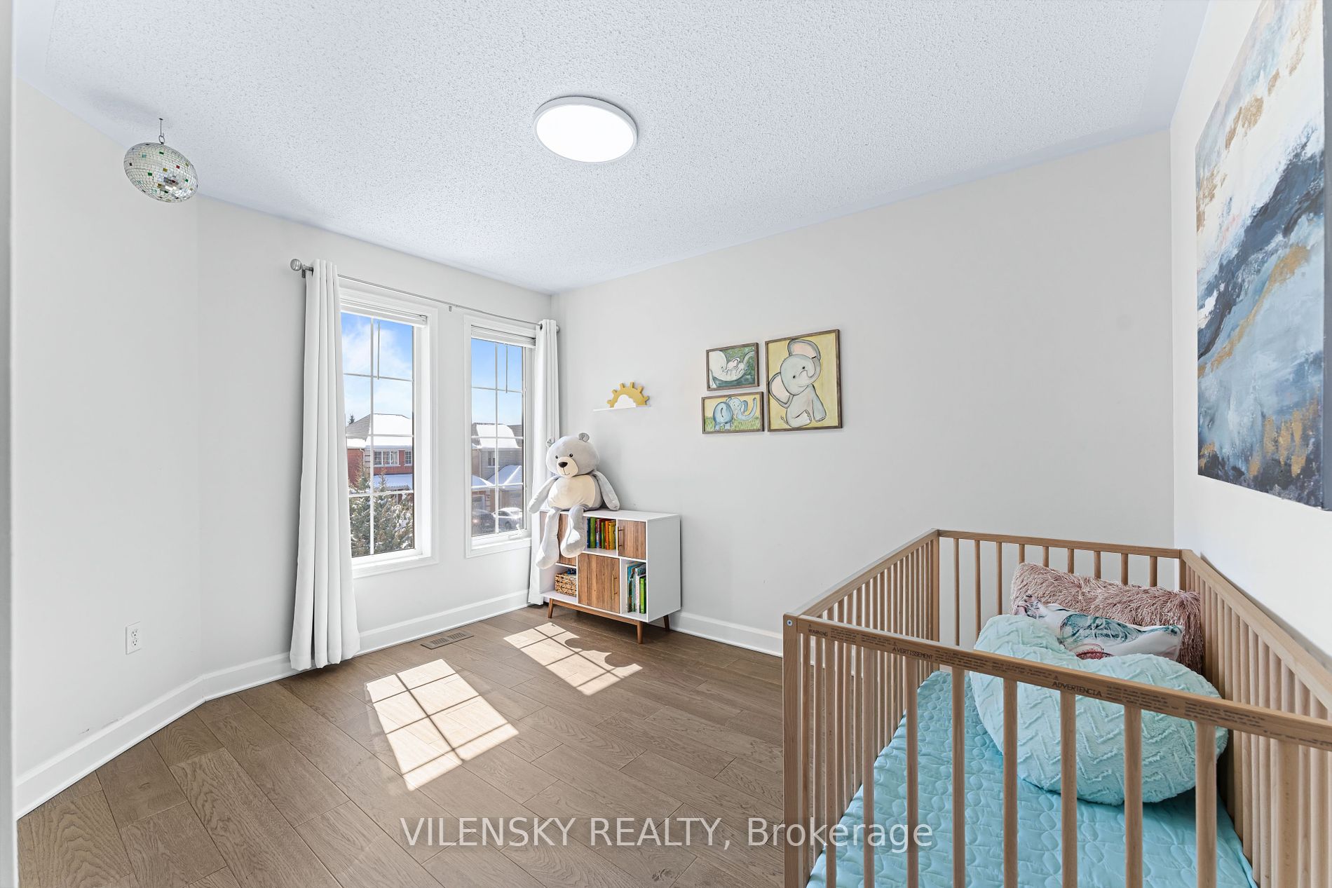 24 Tuscana Boulevard