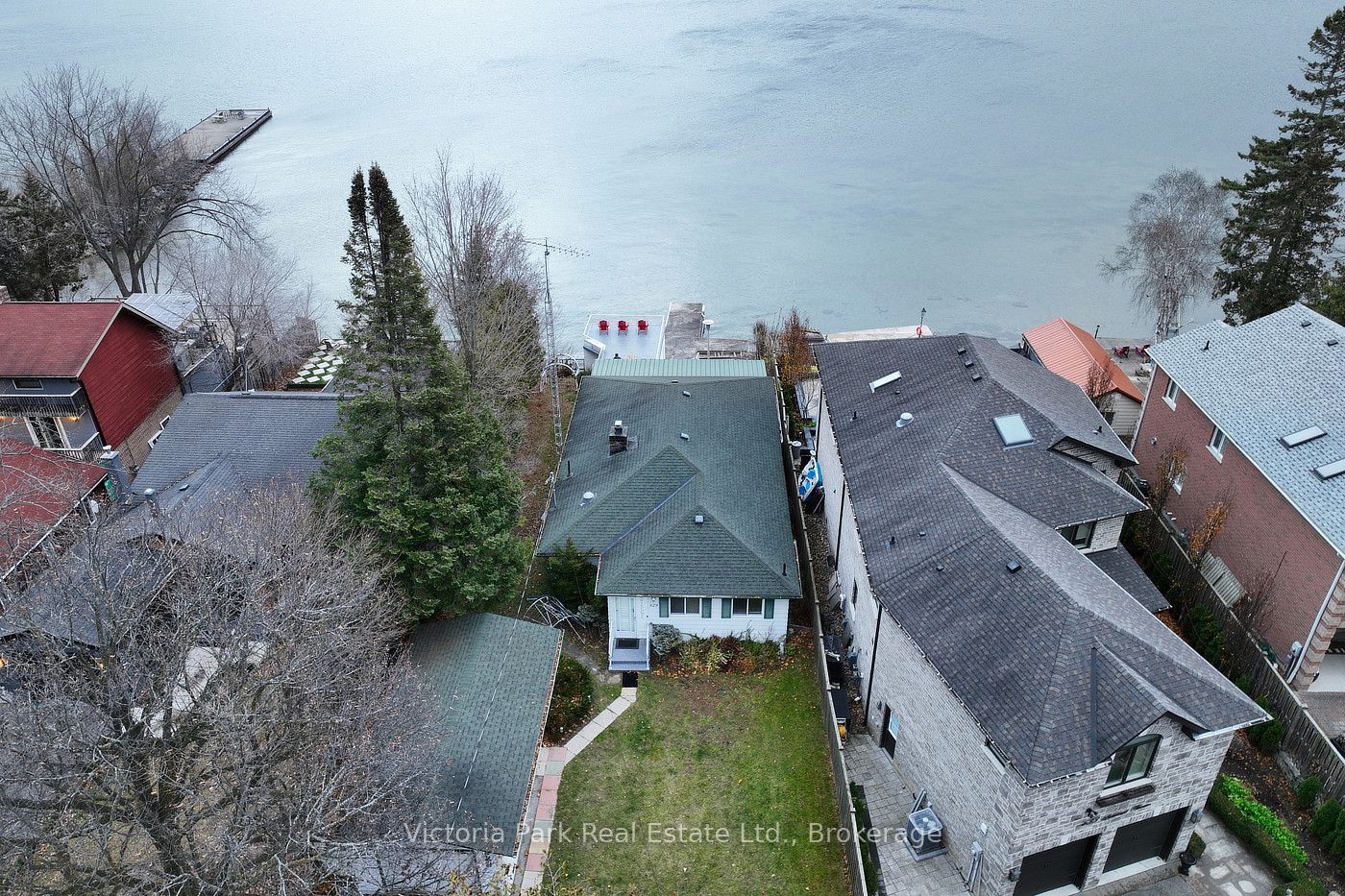 629 Lakelands Avenue