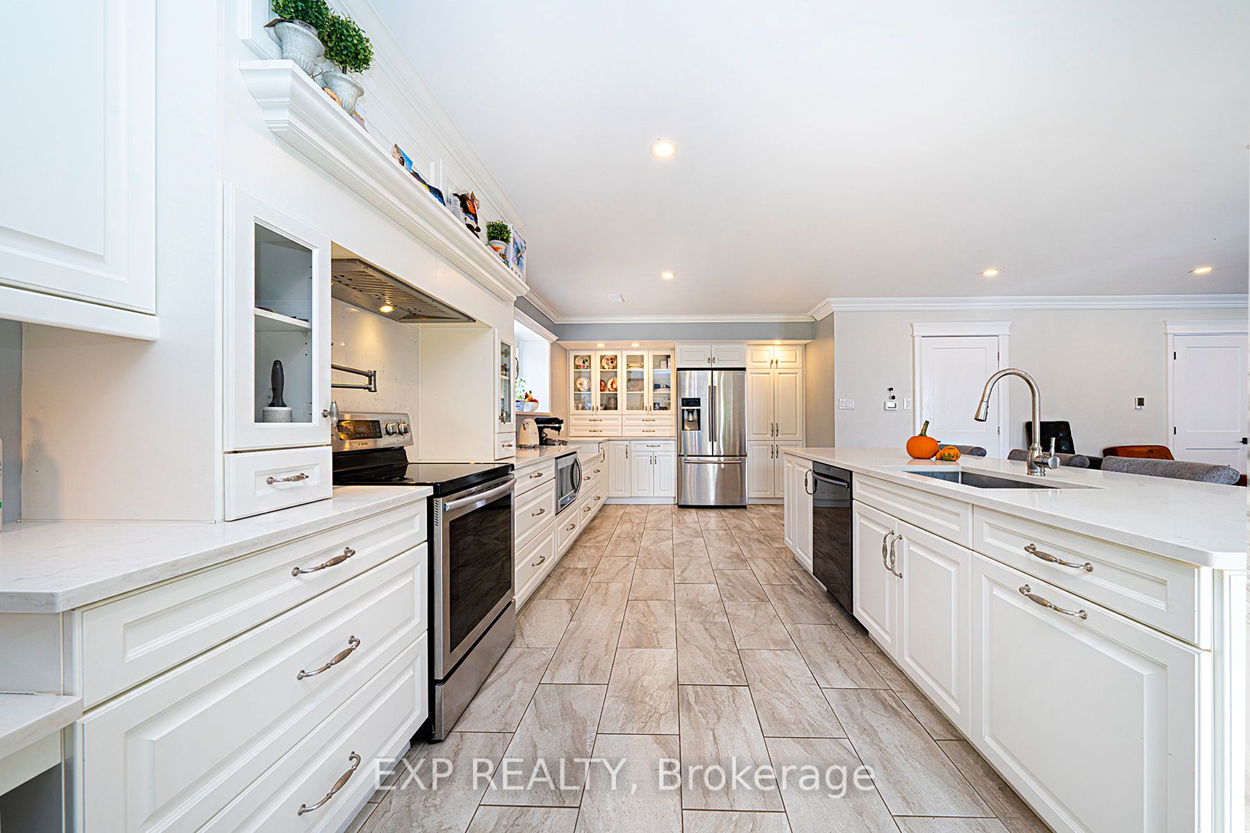 390 Mill St