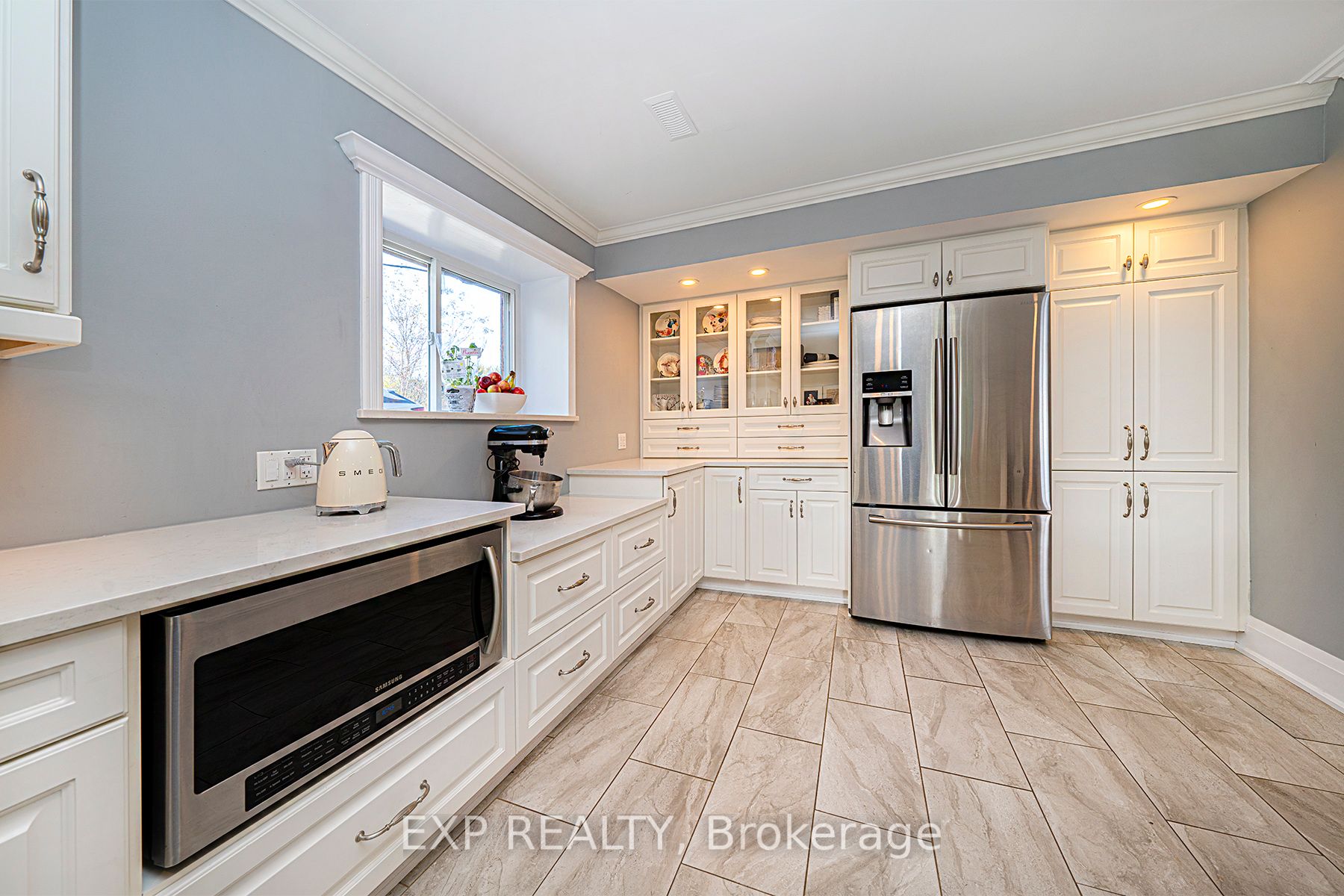 390 Mill St