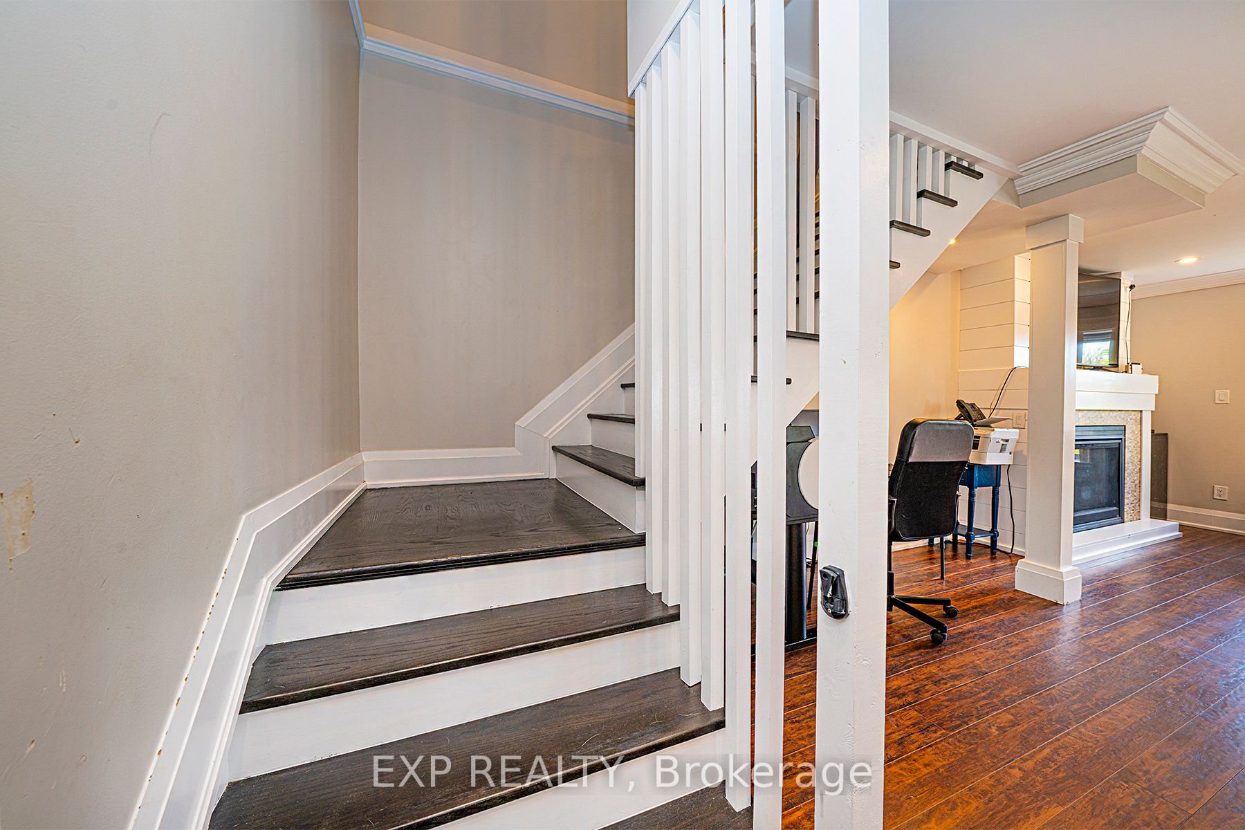 390 Mill St