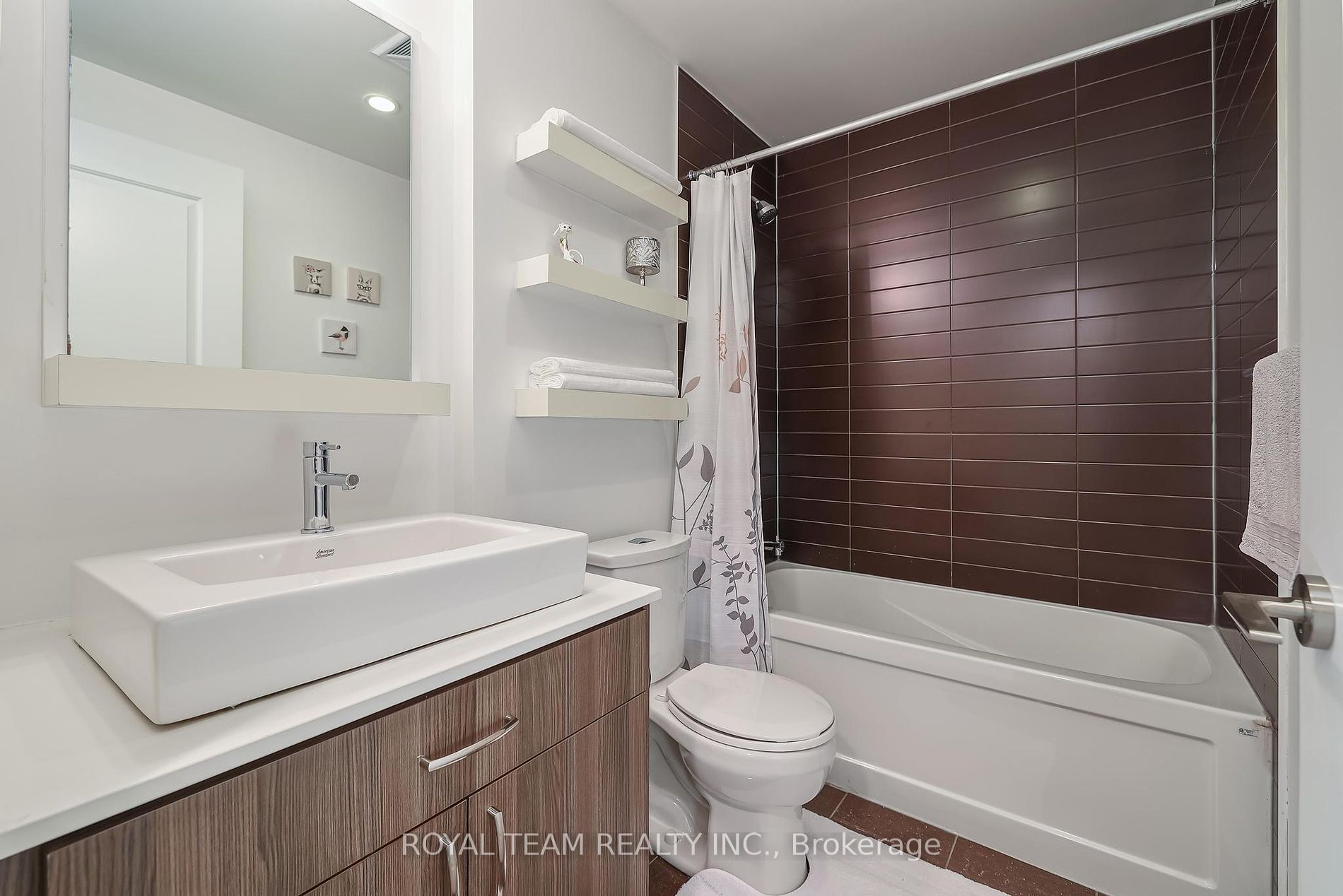 9205 Yonge Street, #NE-308