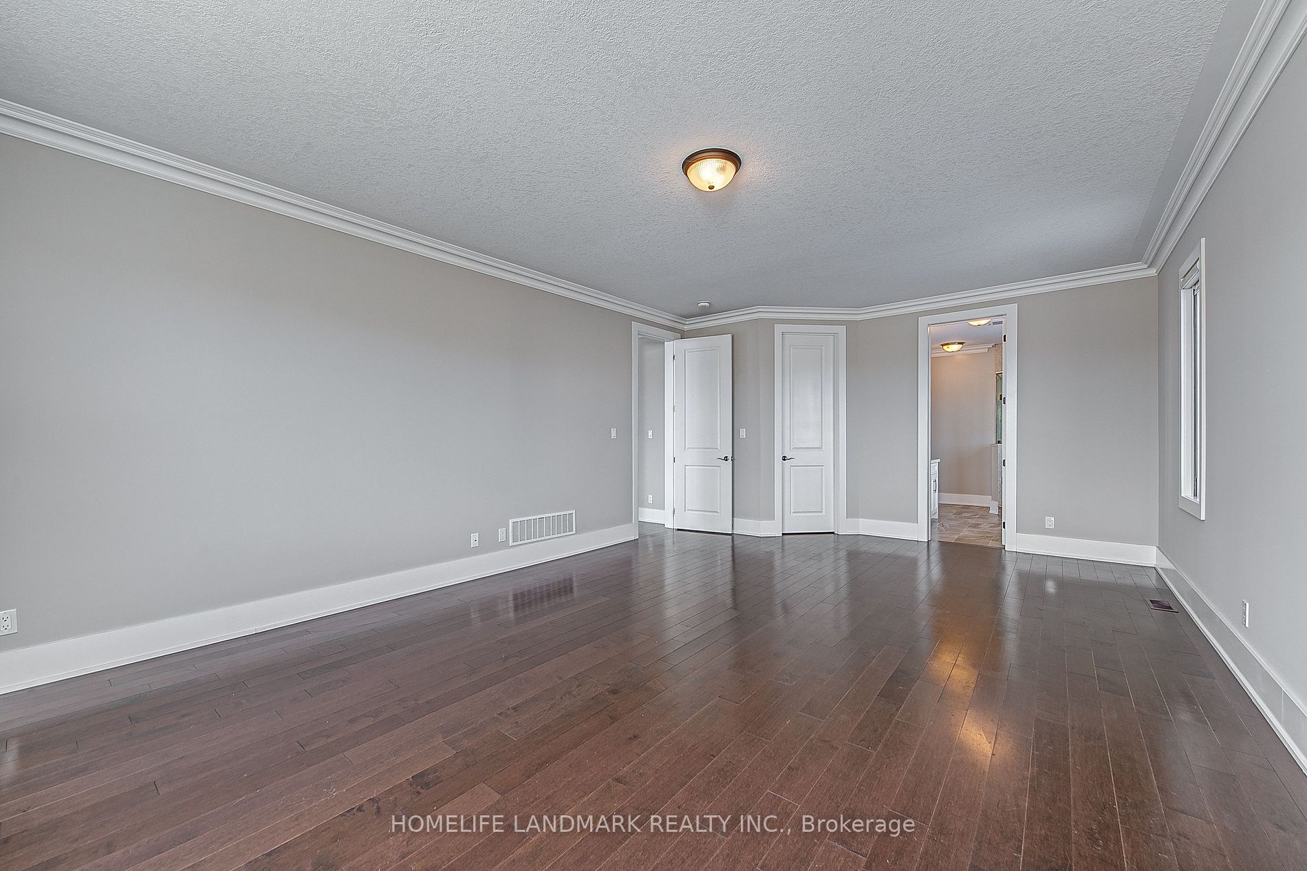 295 Sunnybrae Avenue