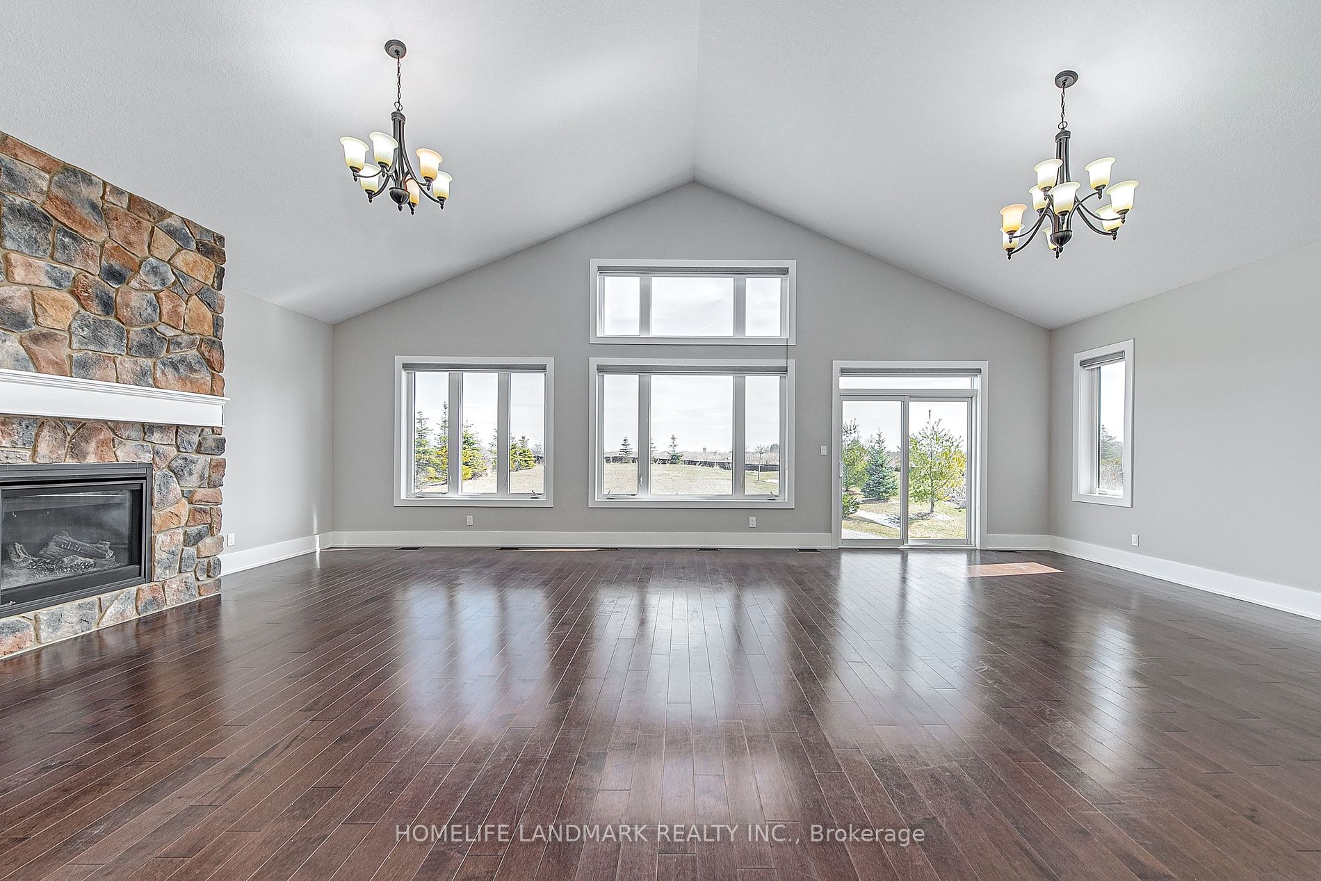 295 Sunnybrae Avenue
